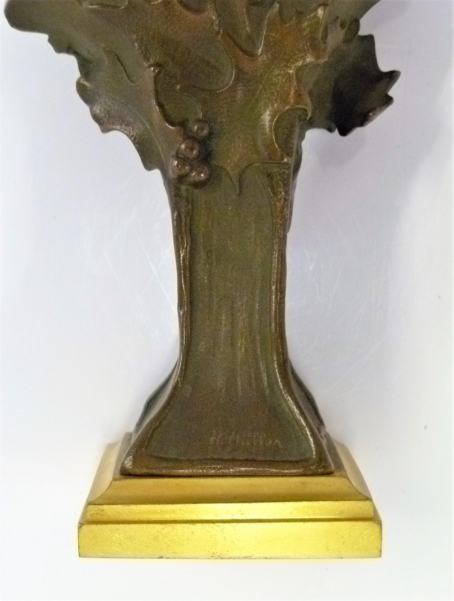 Hans Müller, Austrian Early 1900s Petite Jugenstil Bronze and Gilt Bust In Good Condition For Sale In Miami, FL