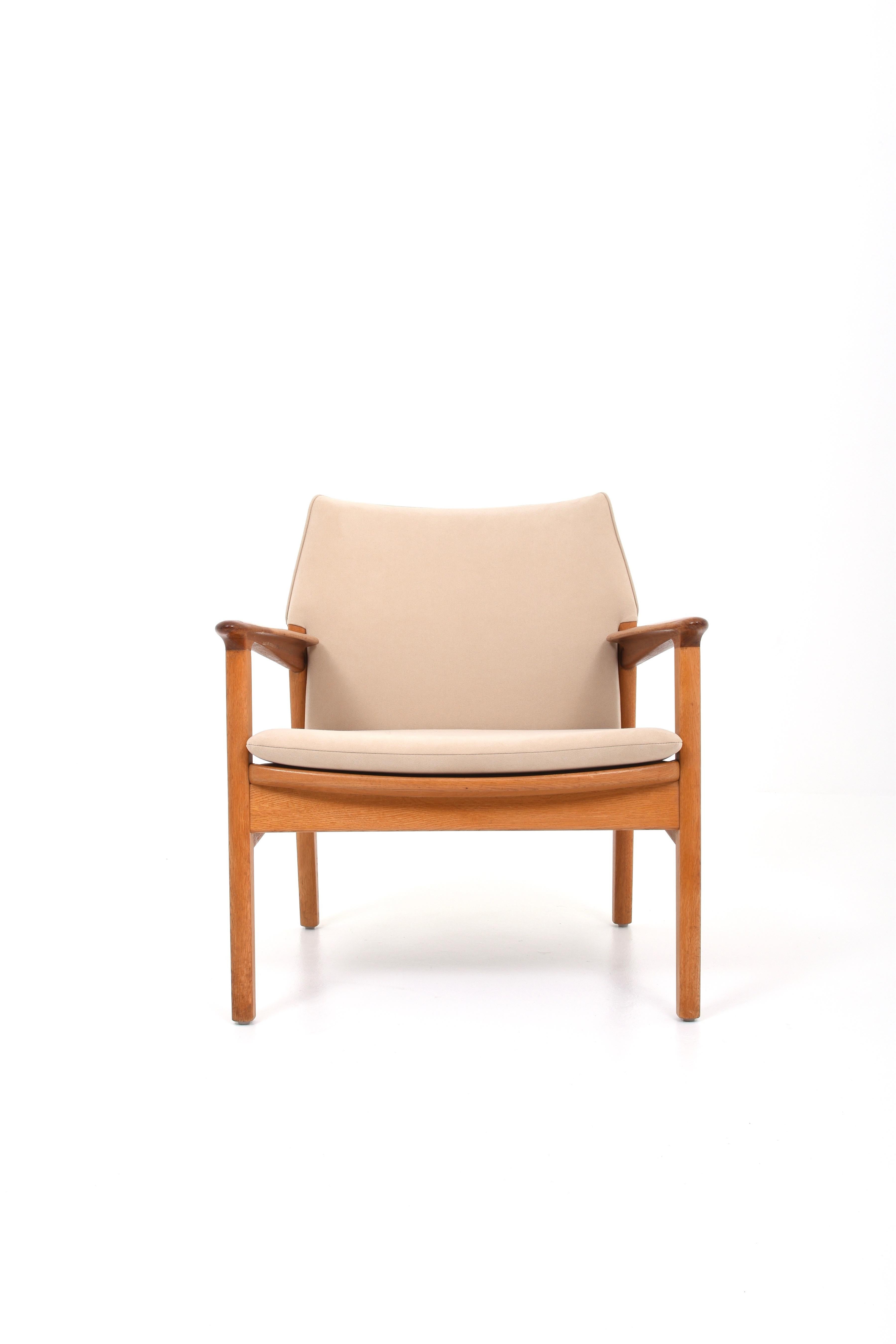 Hans Olsen ''9015'' Sessel aus Wildleder für Gärsnäs (Skandinavische Moderne) im Angebot