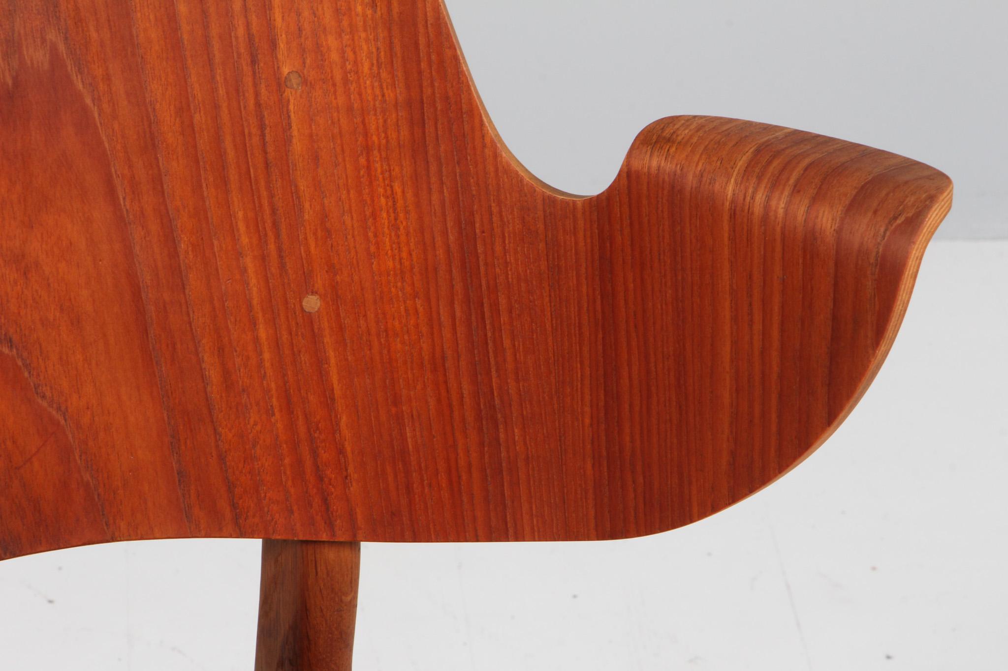 Sillón Hans Olsen, Model 107 Escandinavo moderno en venta