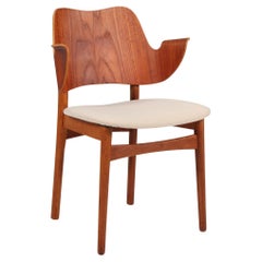 Hans Olsen Armchair, Model 107