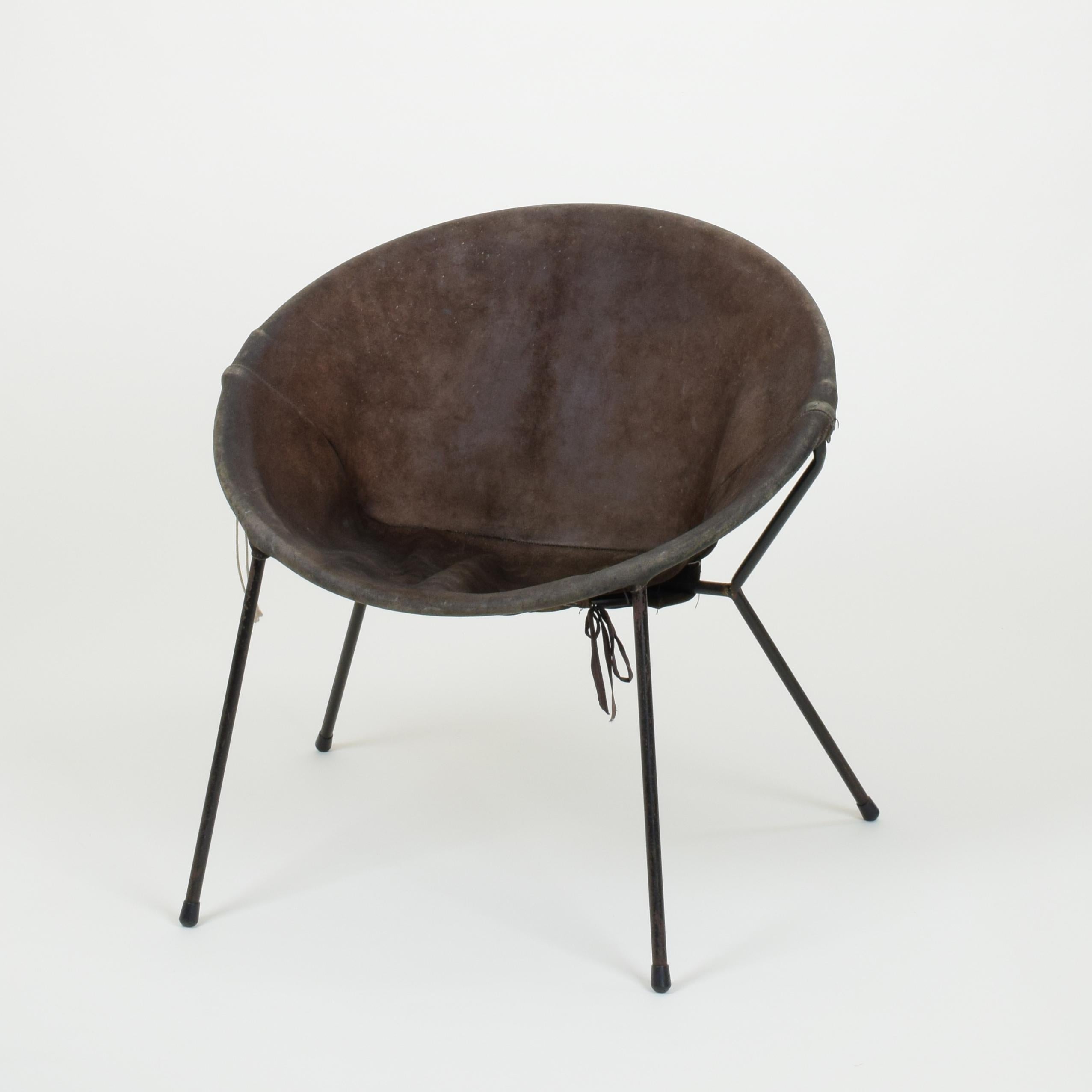 Hans Olsen (designer), Denmark
'Balloon' lounge chair, designed 1955
Black nubuck leather with black metal folding frame.
A design classic, and a comfortable and fully useable lounge chair in a similar mid-century style to the work of Verner