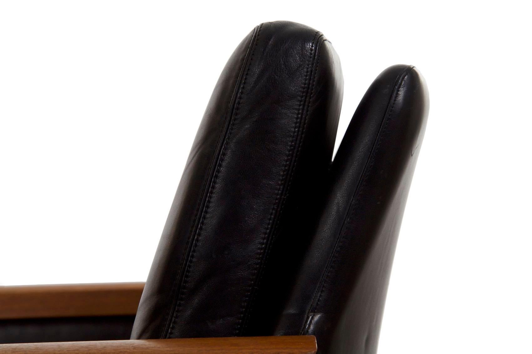 Hans Olsen Danish Mid-Century Modern Leather Loveseat Sofa 4