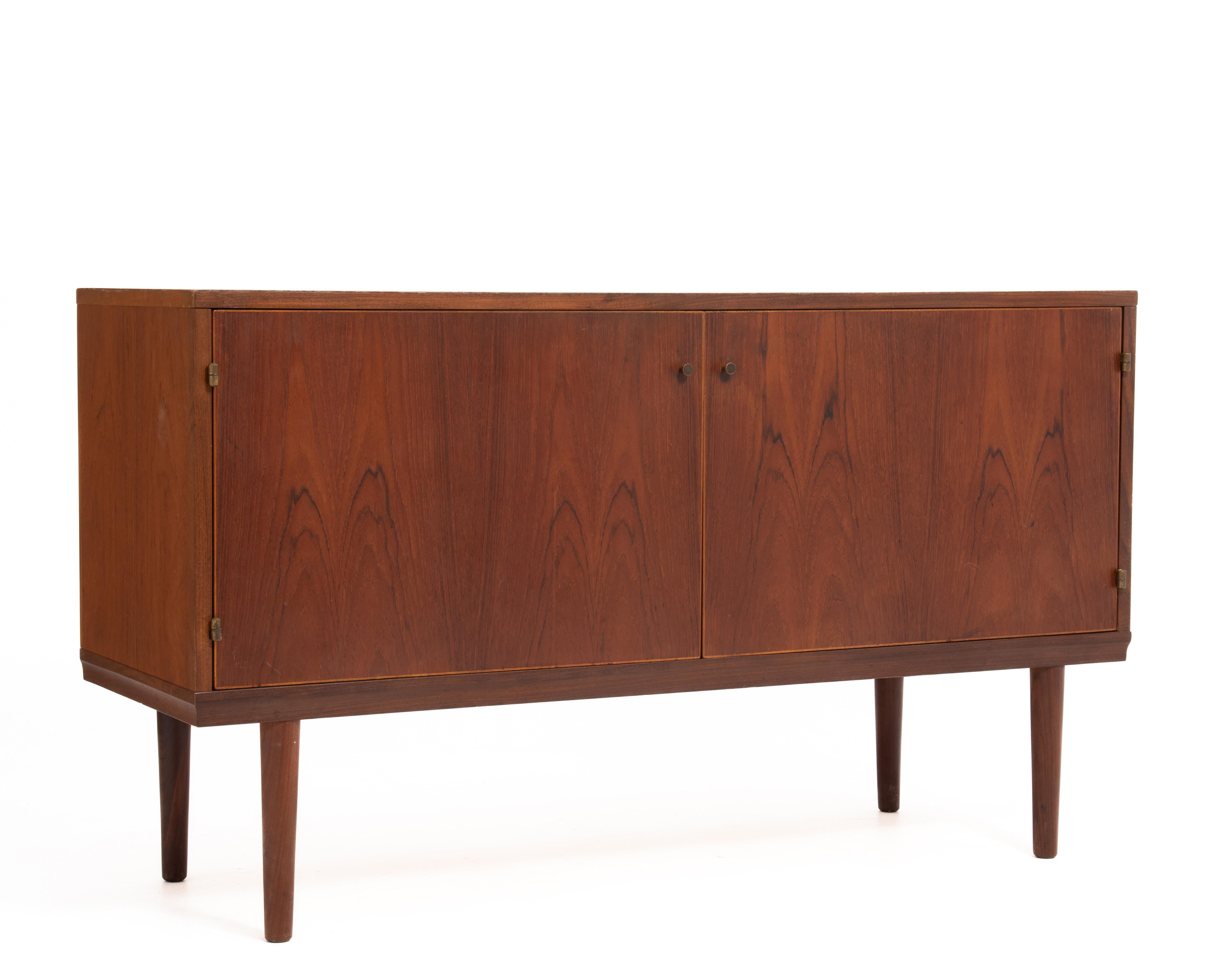 Hans Olsen Danish Teak Credenza 1960s In Good Condition For Sale In Forest Grove, PA