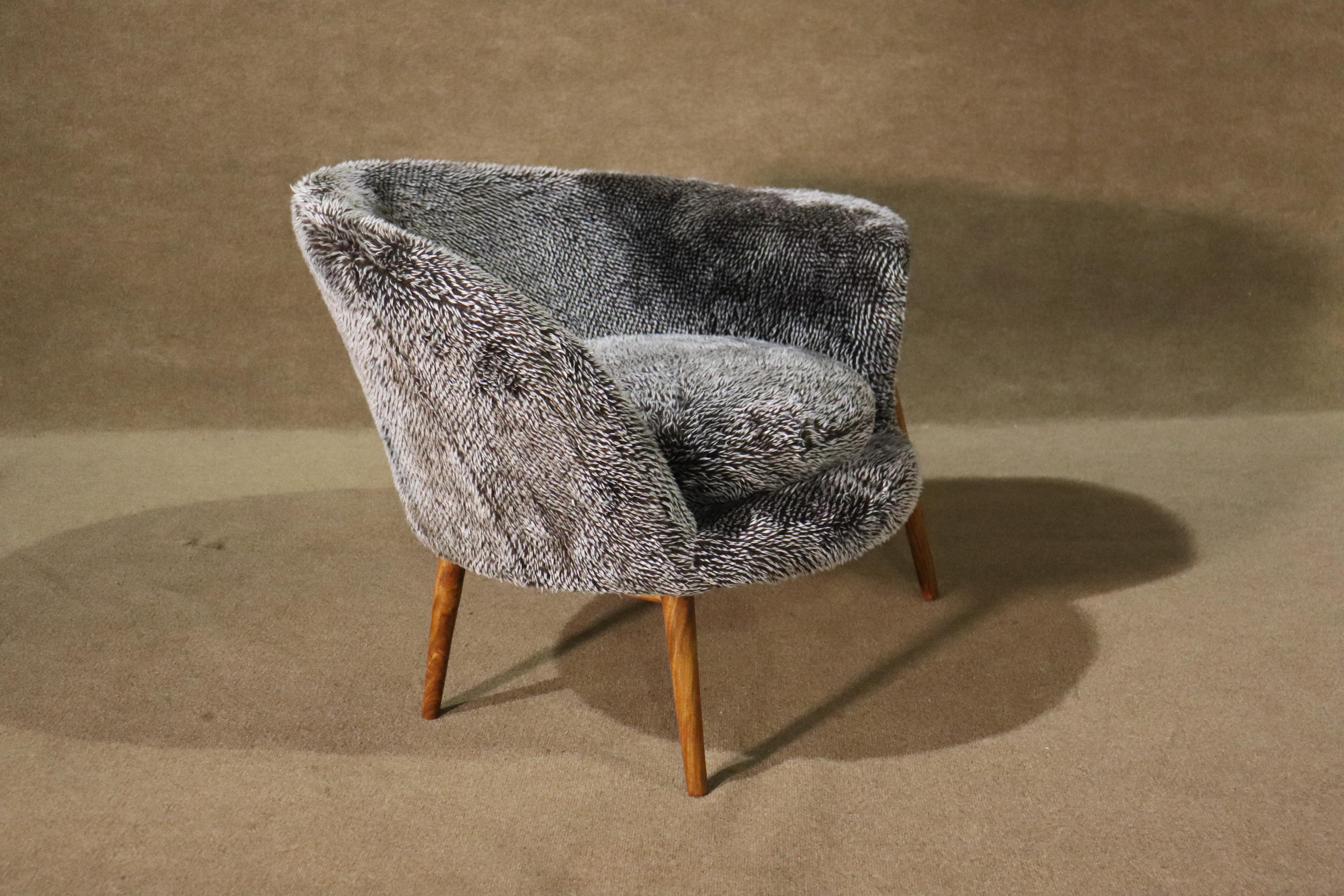 Mid-Century Modern Hans Olsen Designed 'Fried Egg' Chair For Sale