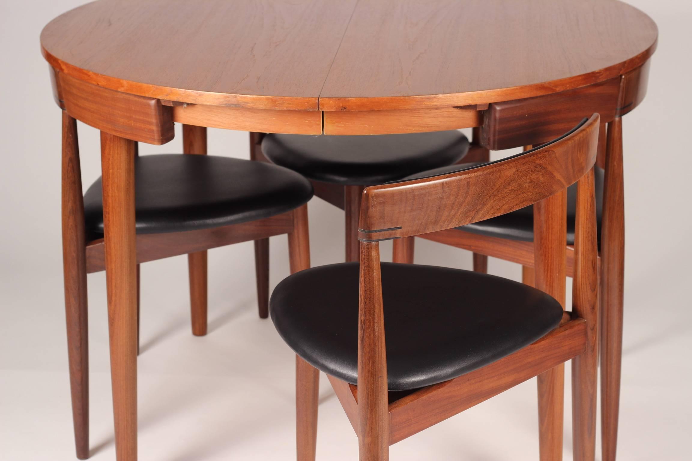 Mid-20th Century Scandinavian Modern Dining Table and Six Chairs Model Roundette by Frem Røjle 