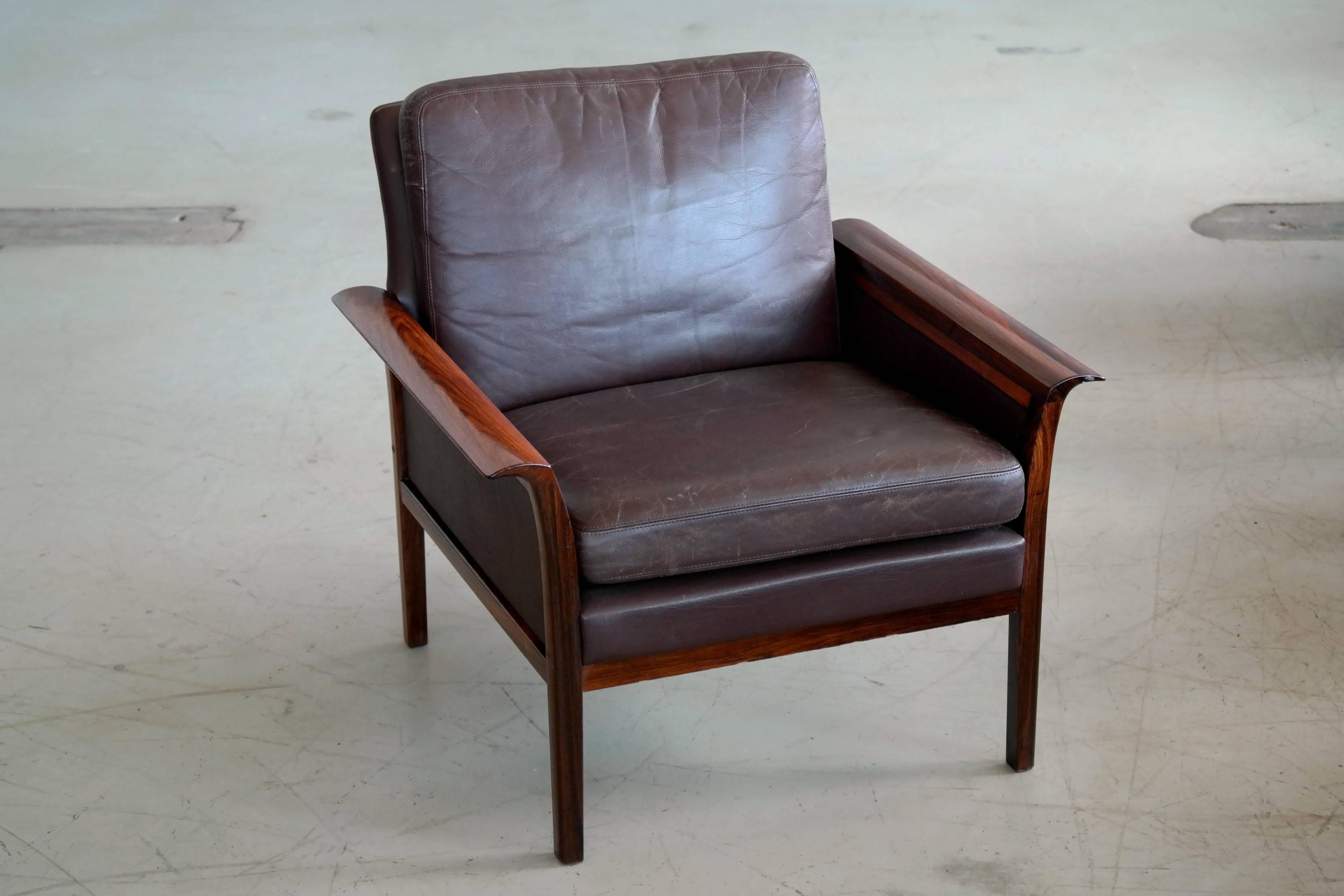 Hans Olsen Easy Chair in Cordovan Leather and Rosewood for Vatne, Norway In Good Condition In Bridgeport, CT