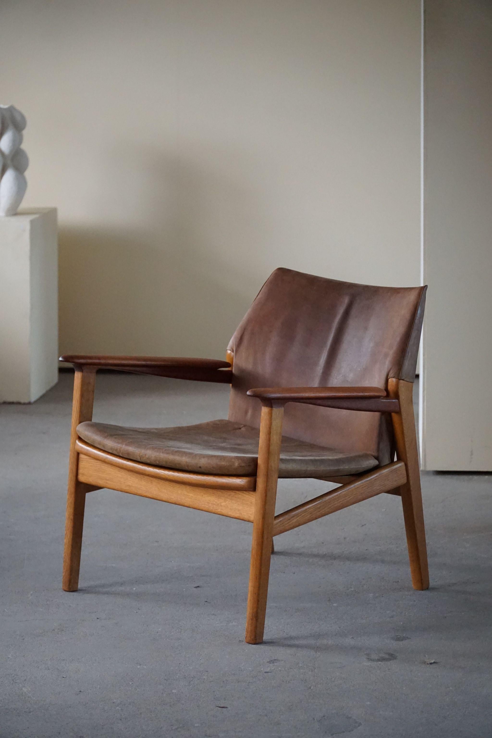 Hans Olsen Easy Chair in Oak, Teak & Suede, by Gärsnäs in Sweden, 1960s In Good Condition In Odense, DK