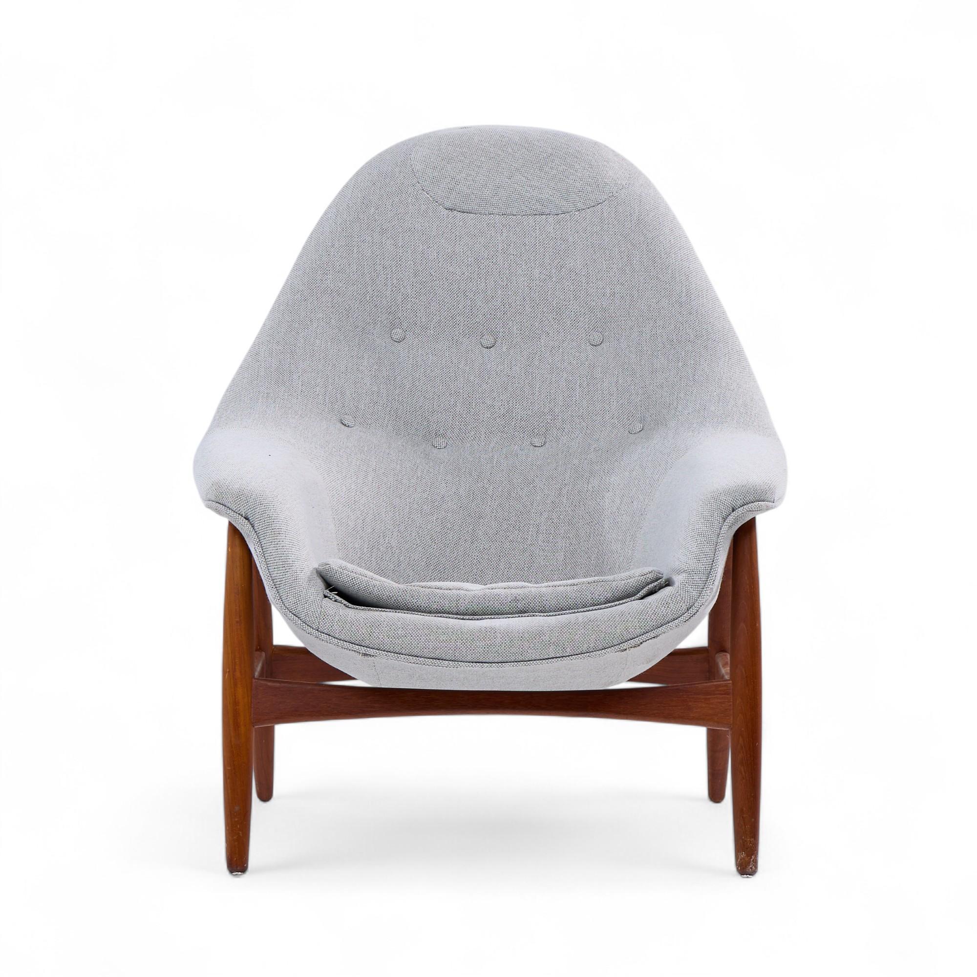 Hans Olsen for Bramin Møbler Mid Century Danish Sculptural Lounge Chairs - Pair In Good Condition For Sale In Franklin Park, IL