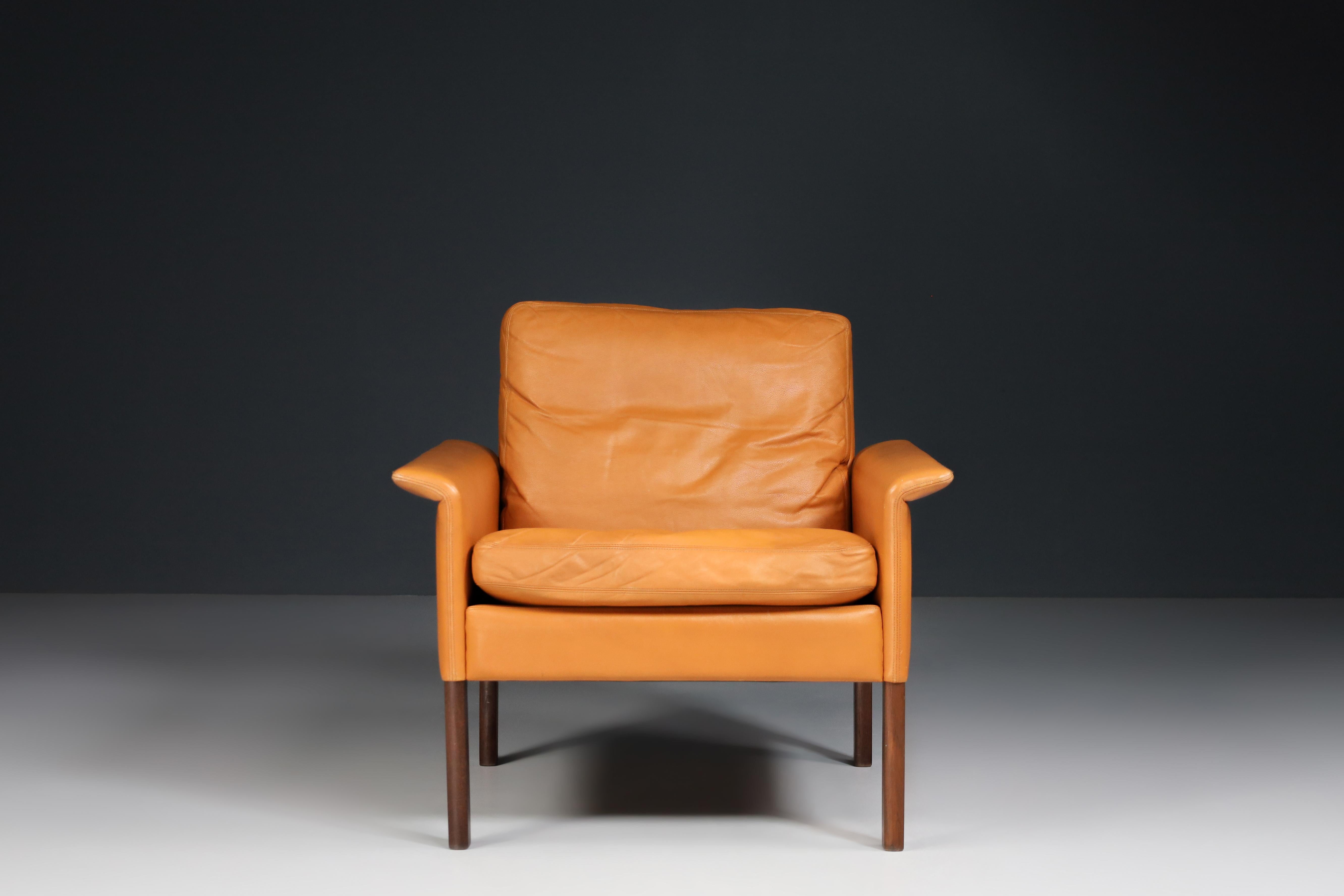 Hans Olsen for C/S Møbler, Lounge Chair and Ottoman in Walnut and Leather 1960s For Sale 3