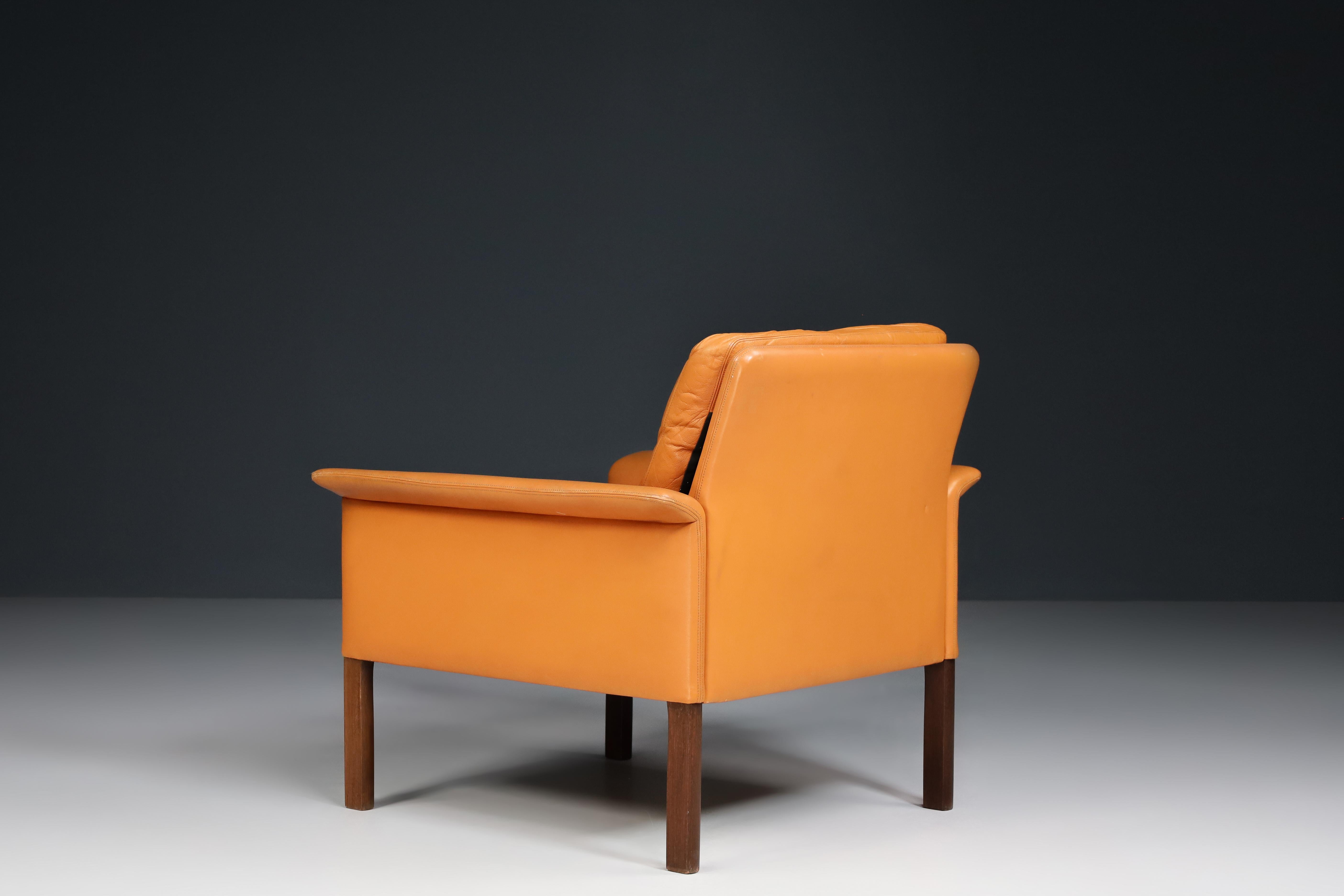 Danish Hans Olsen for C/S Møbler, Lounge Chair and Ottoman in Walnut and Leather 1960s For Sale