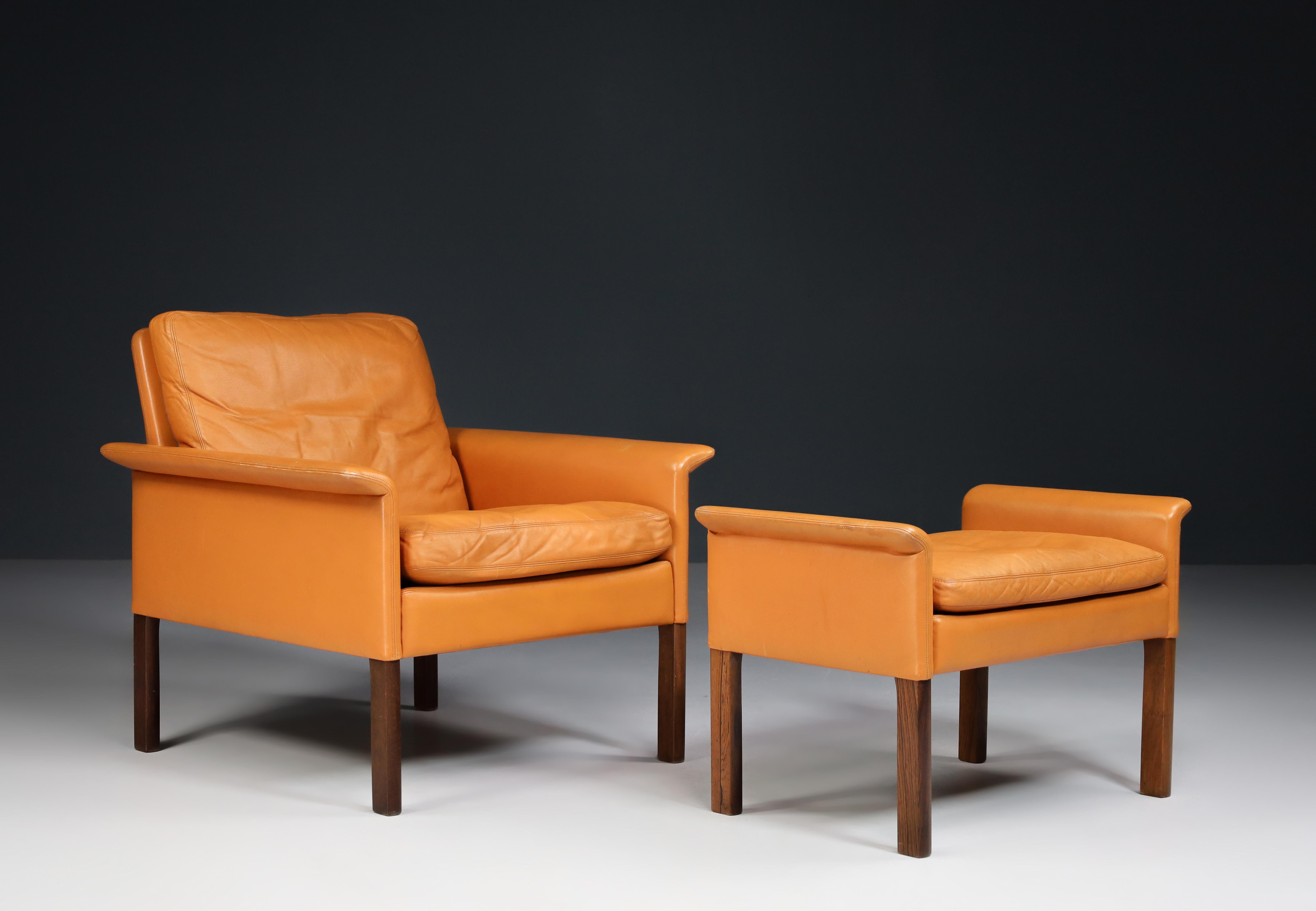 Hans Olsen for C/S Møbler, Lounge Chair and Ottoman in Walnut and Leather 1960s In Good Condition For Sale In Almelo, NL