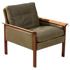 Hans Olsen for C/S Møbler Lounge Chair Model ‘400’ in Walnut and Leather