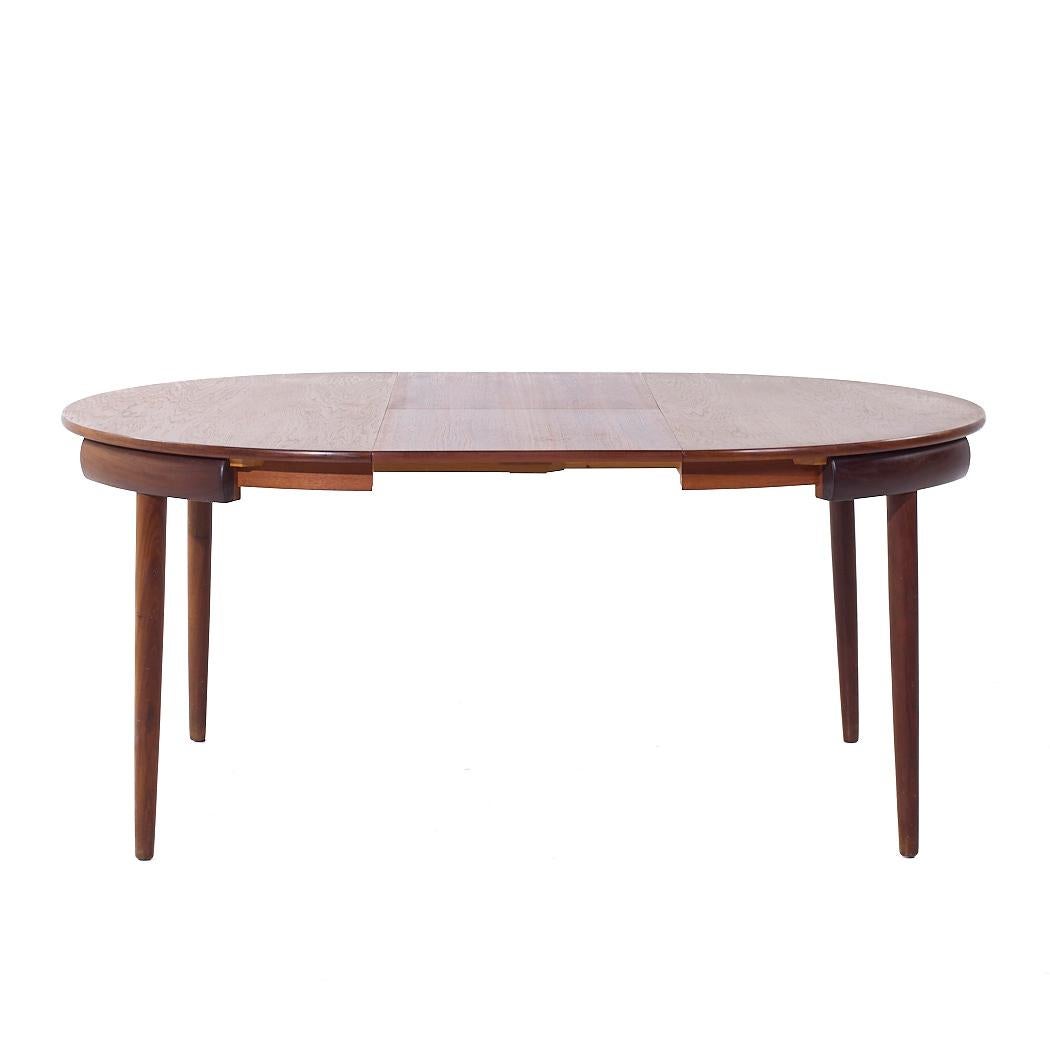 Late 20th Century Hans Olsen for Frem Rojle MCM Expanding Teak Dining Table 4 Nesting Chairs