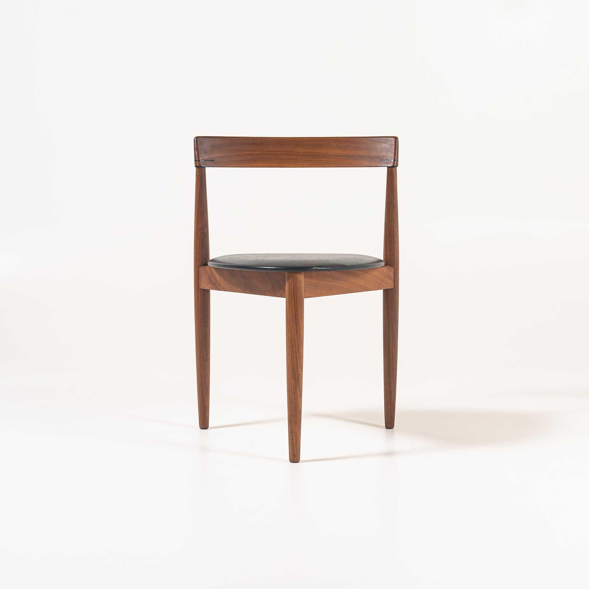 European Hans Olsen for Frem Rojle Three Leg Chair Dining Set