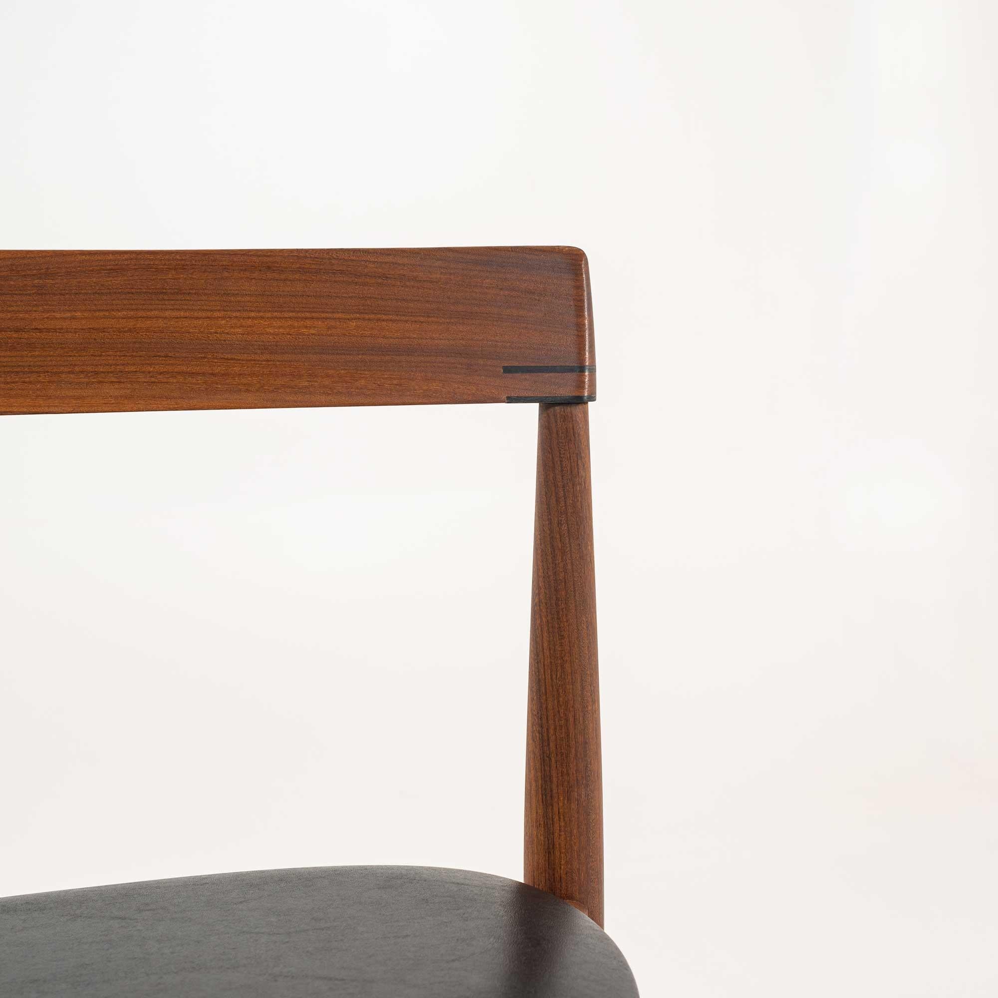 Mid-20th Century Hans Olsen for Frem Rojle Three Leg Chair Dining Set