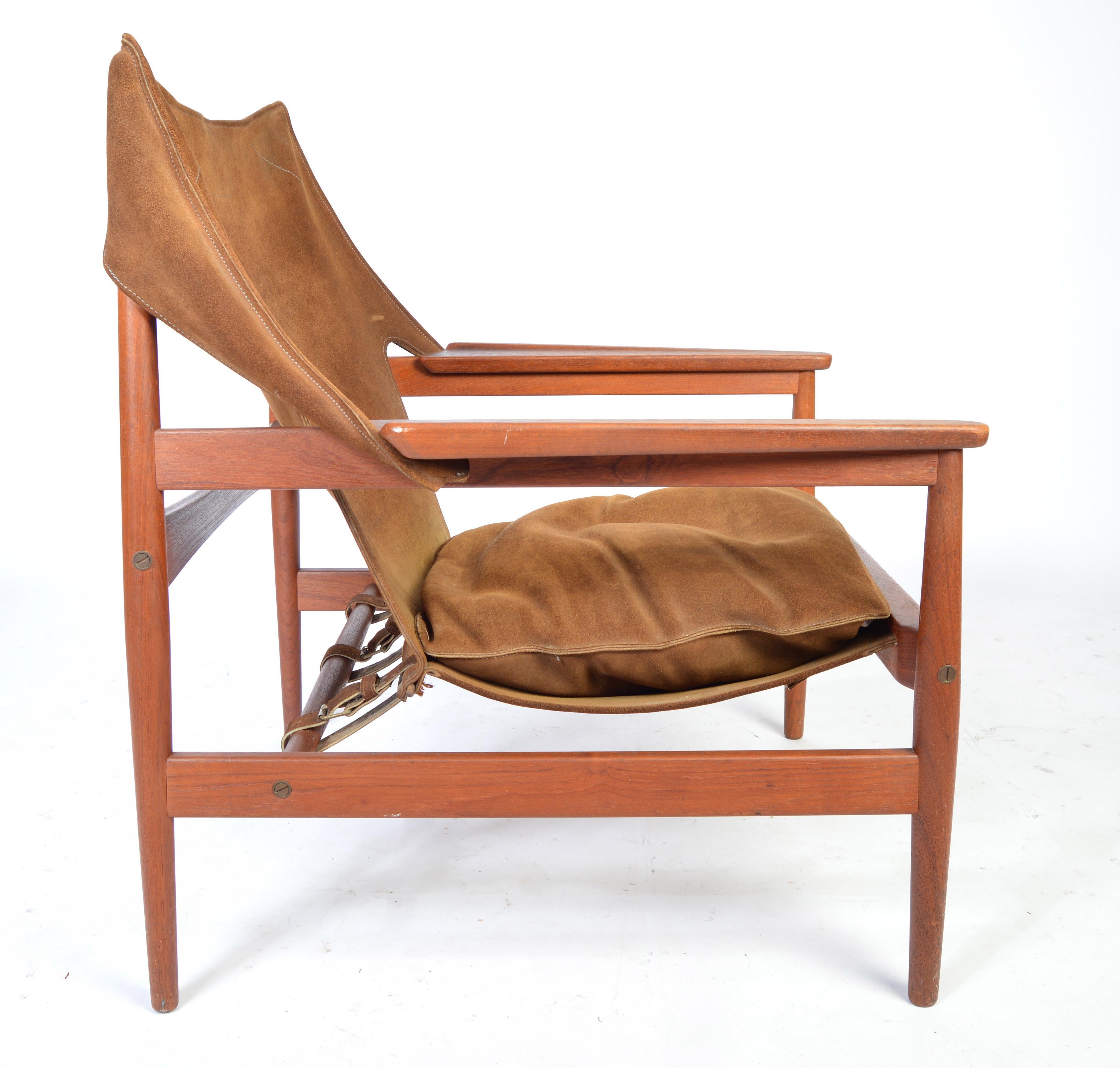 'Kinna' easy chair designed by Hans Olsen for Viska Mobler in Sweden having teak frame with suede seat and backrest.
Signed and in very good vintage condition.
