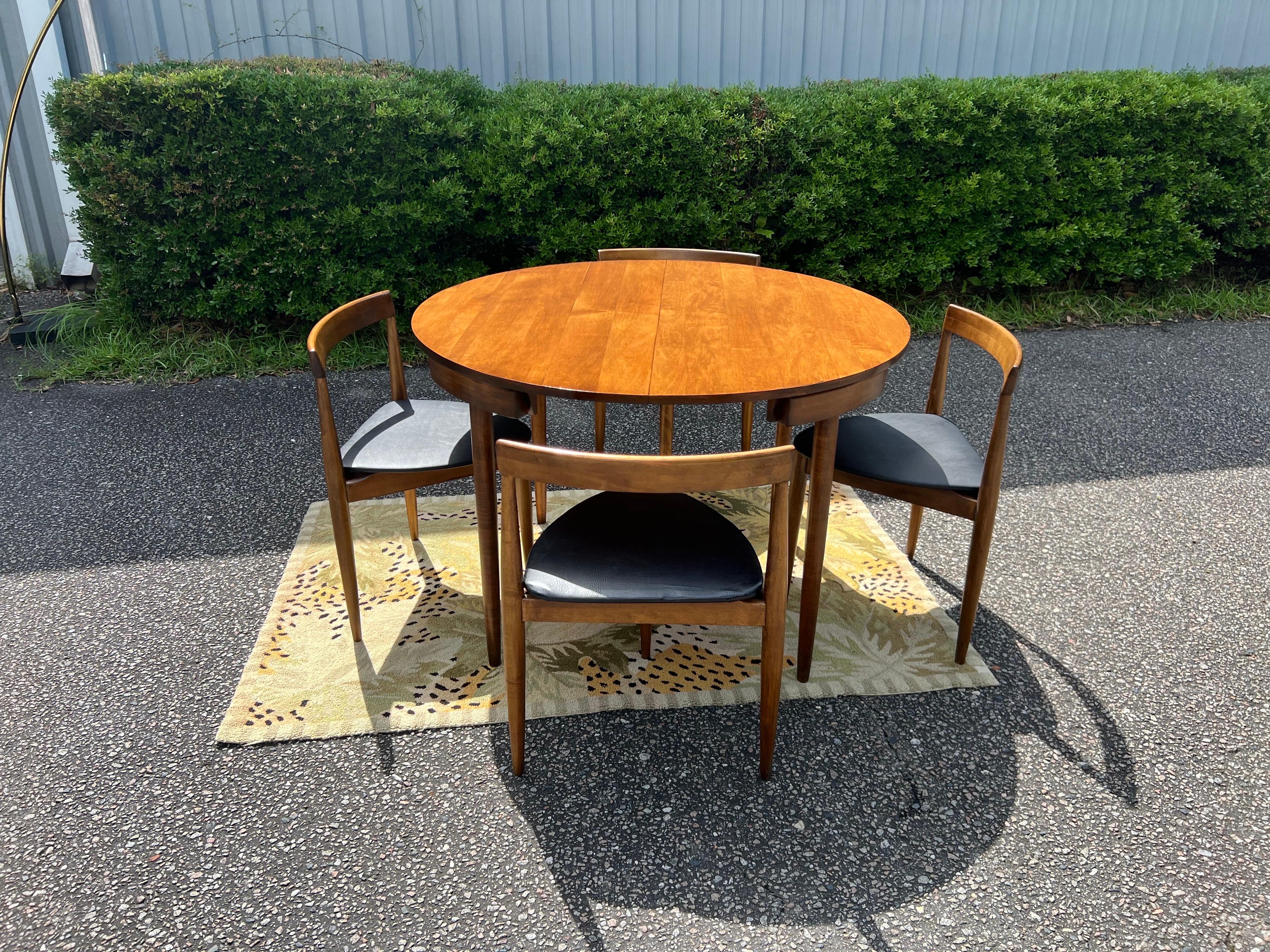 Hans Olsen for Winchendon Roundette Dining Set 3