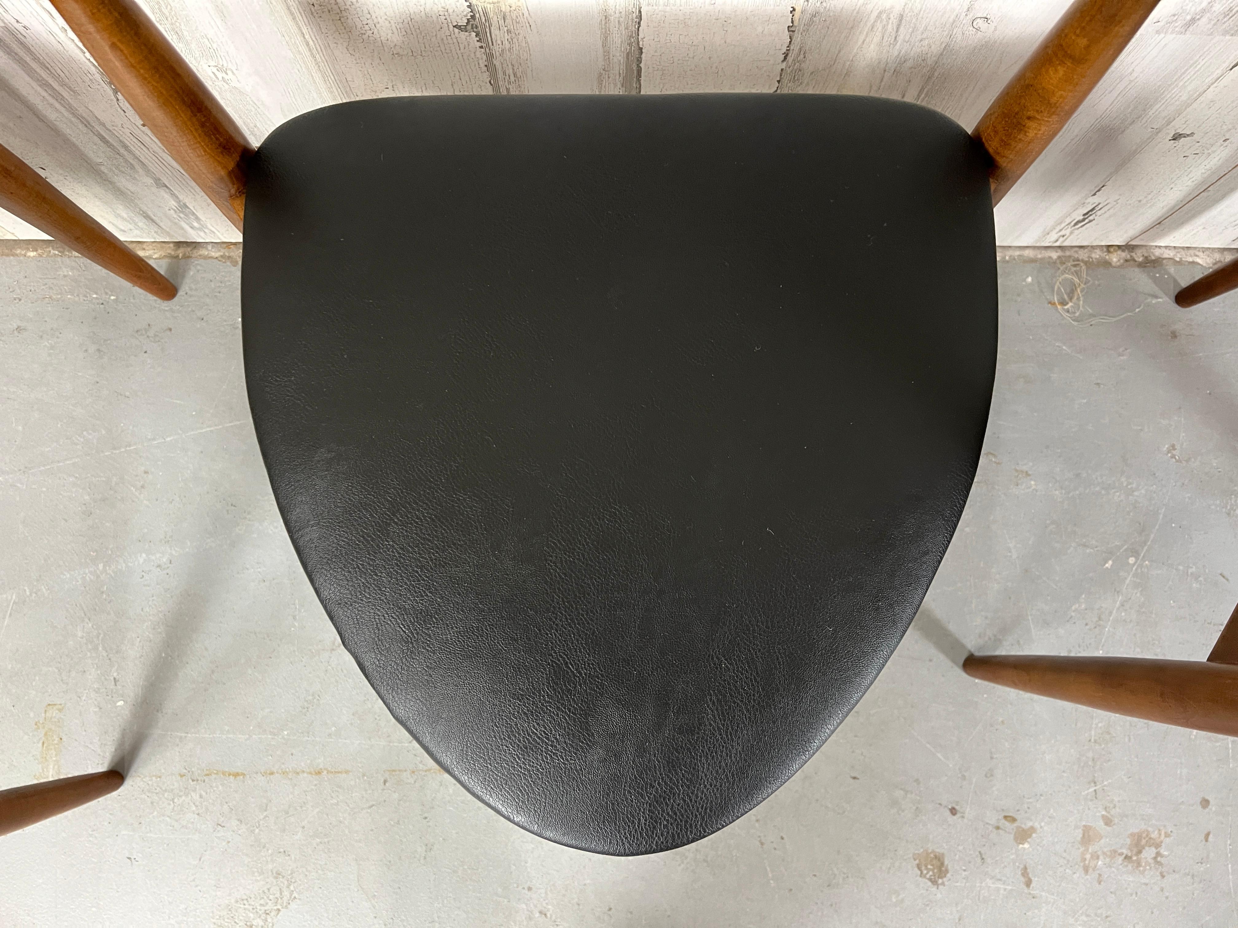 Hans Olsen For Winchendon Roundette Dining Set 10