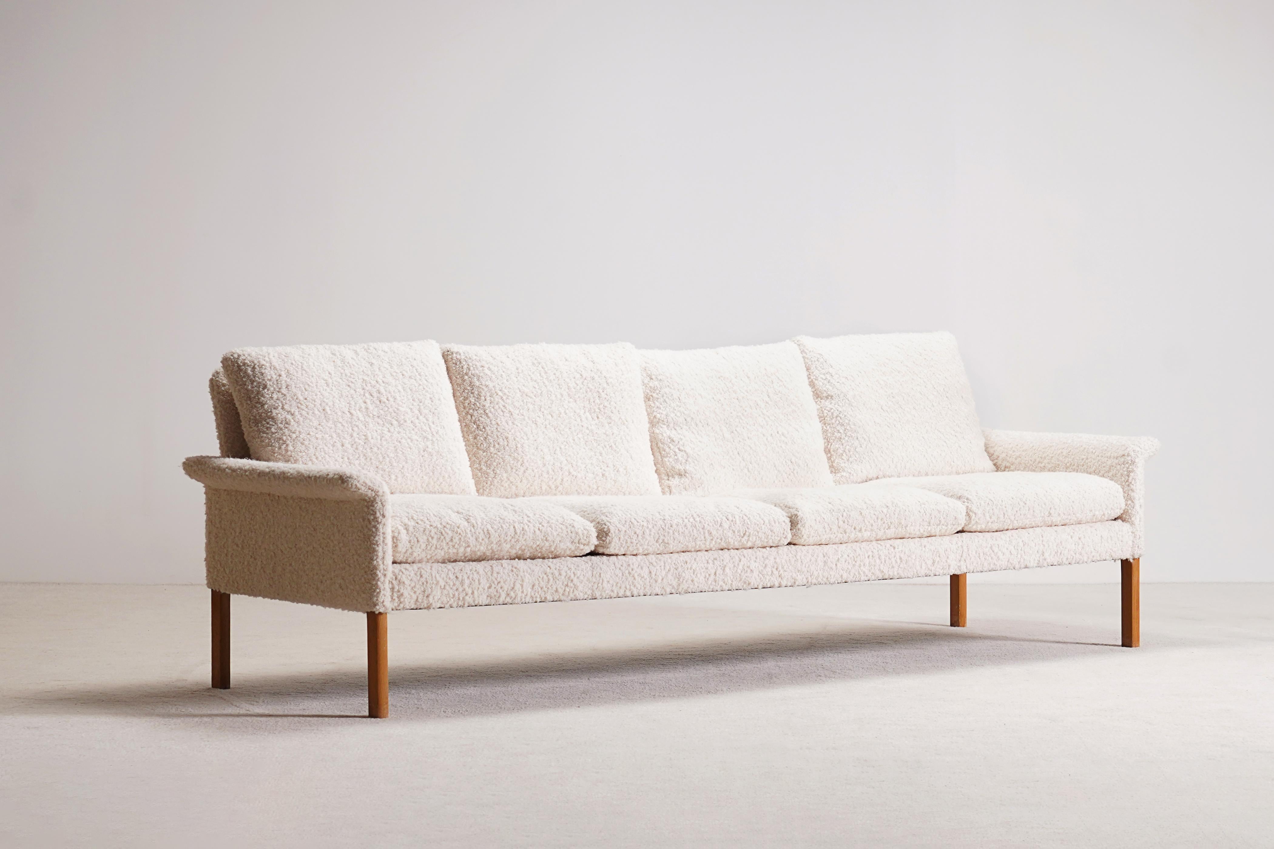 Hans Olsen Four-Seat Sofa for CS-Mobler. 1960. New Bouclé Fabric upholstery. In Excellent Condition In Paris, FR