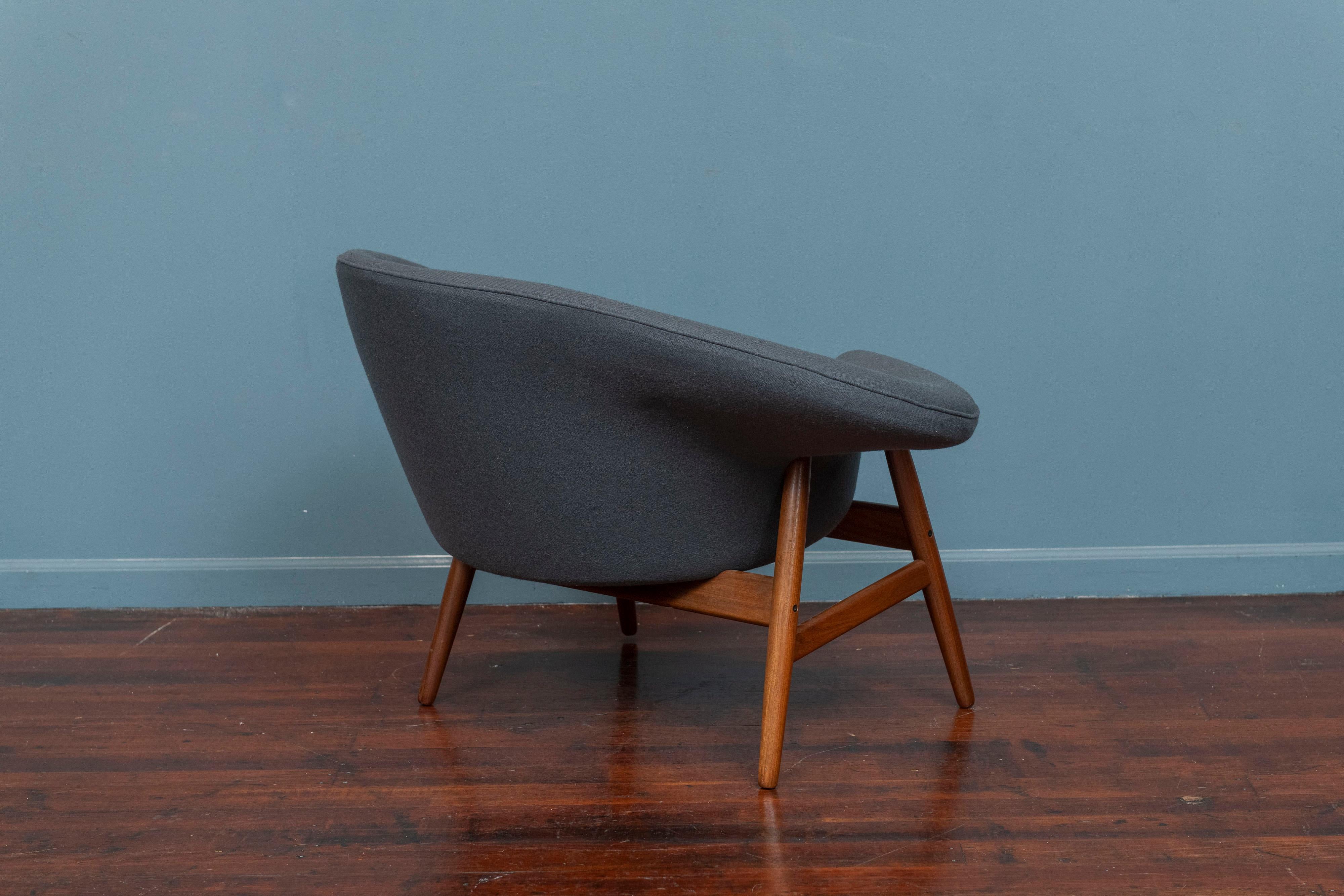 Mid-20th Century Hans Olsen Fried Egg Chair, Model 188