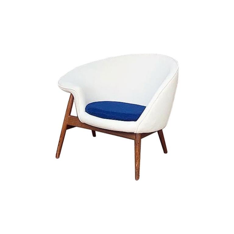 Hans Olsen "Fried Egg" Lounge Chair for Bramin  For Sale