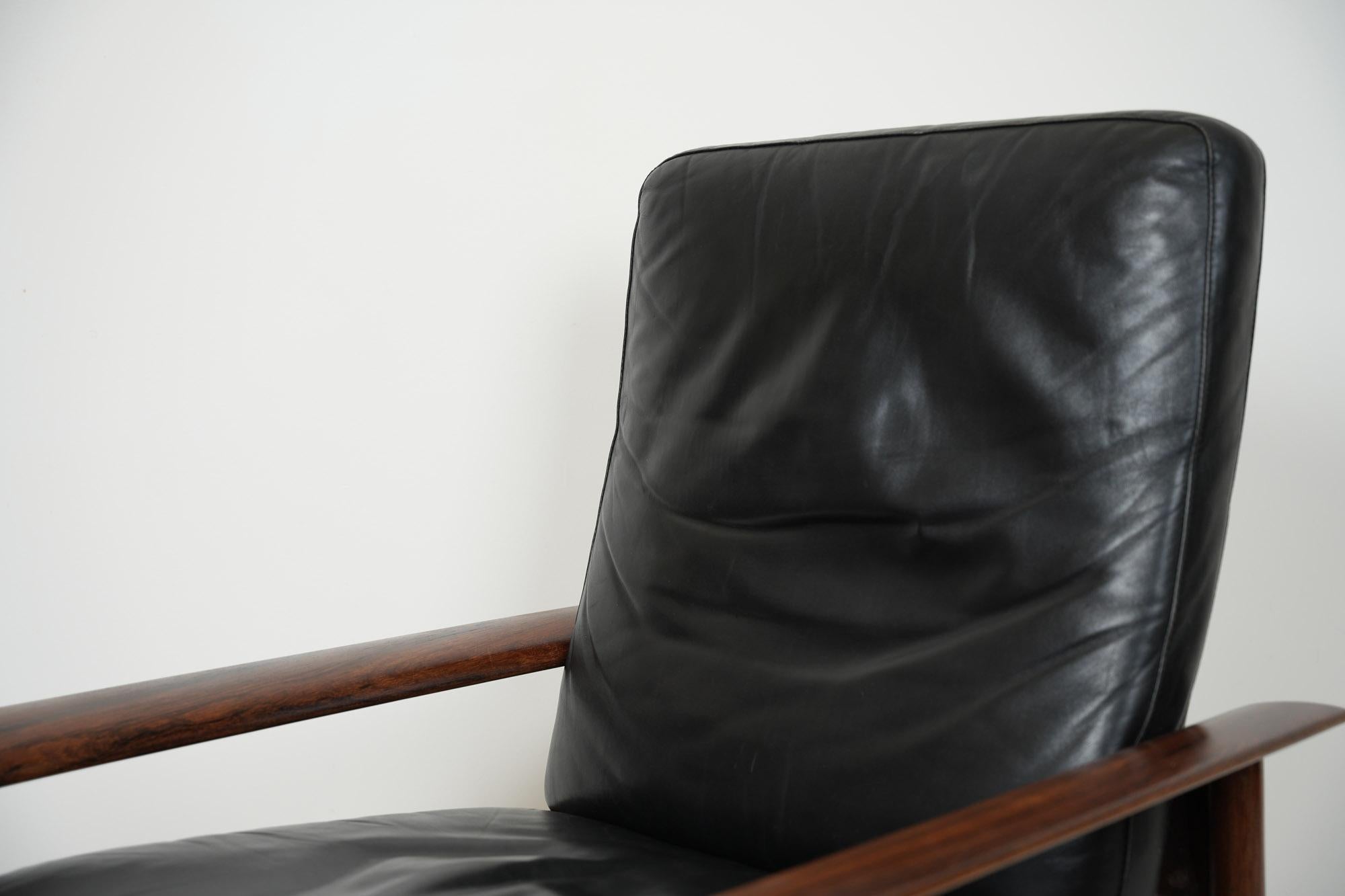 Hans Olsen Leather and Rosewood Longue Chair 1960s For Sale 4