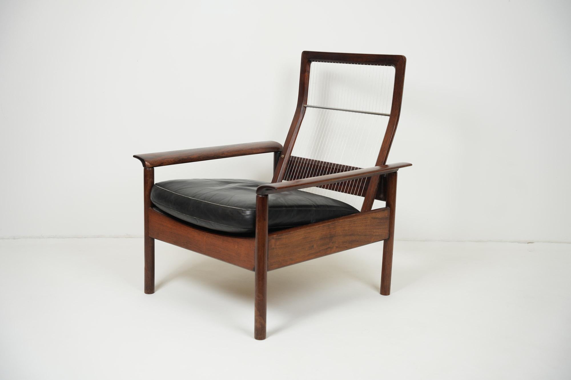 Mid-Century Modern Hans Olsen Leather and Rosewood Longue Chair 1960s For Sale