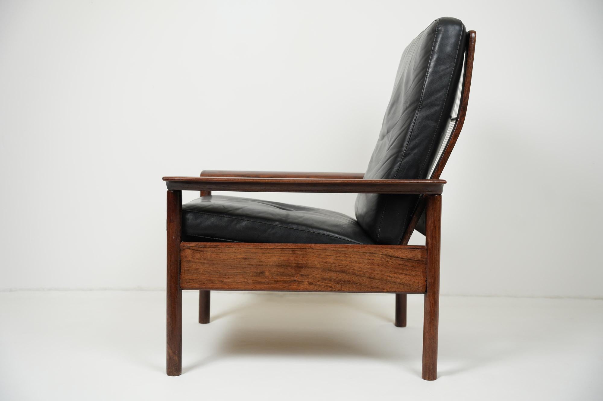 Hans Olsen Leather and Rosewood Longue Chair 1960s For Sale 2