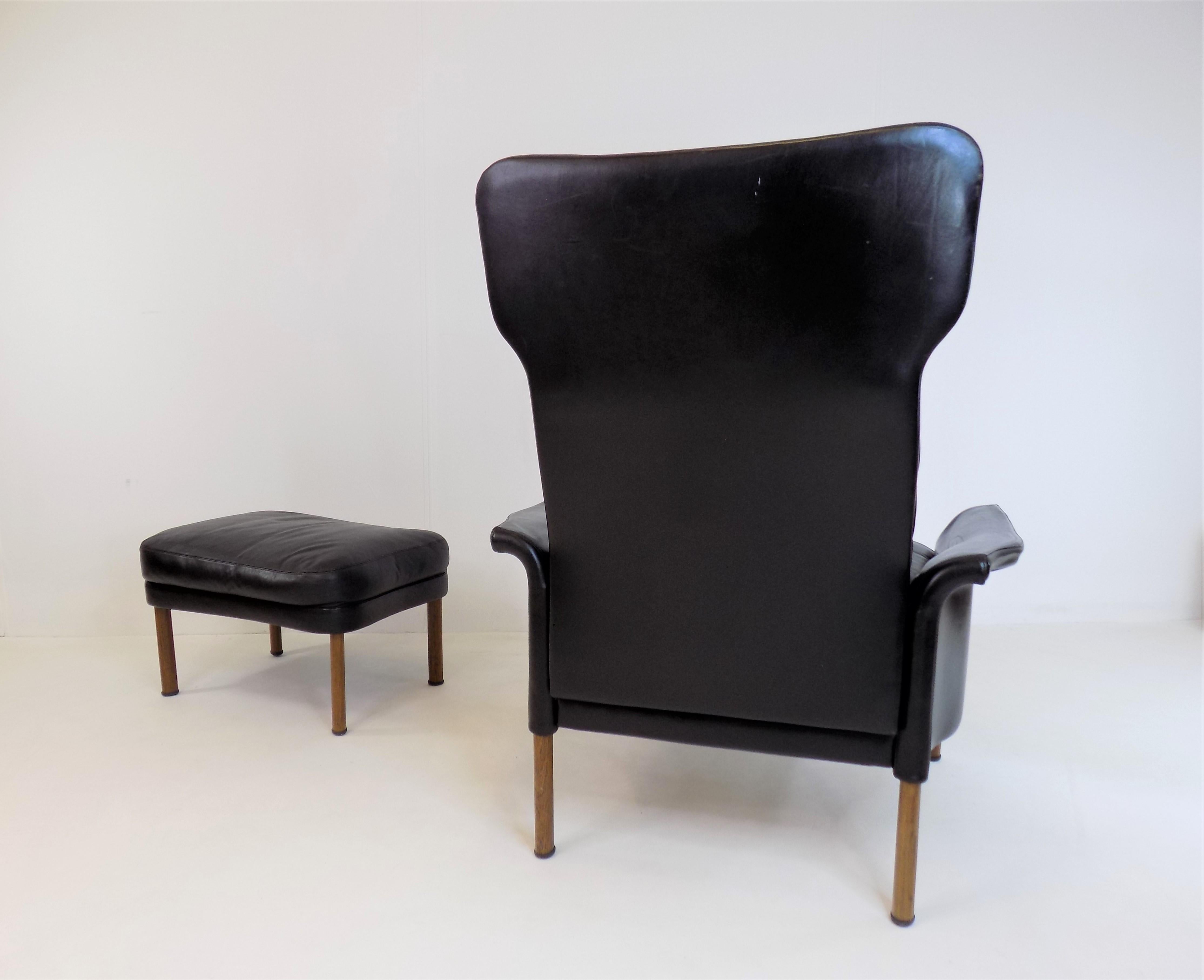 Hans Olsen fauteuil en cuir avec pouf, 1960 en vente 9