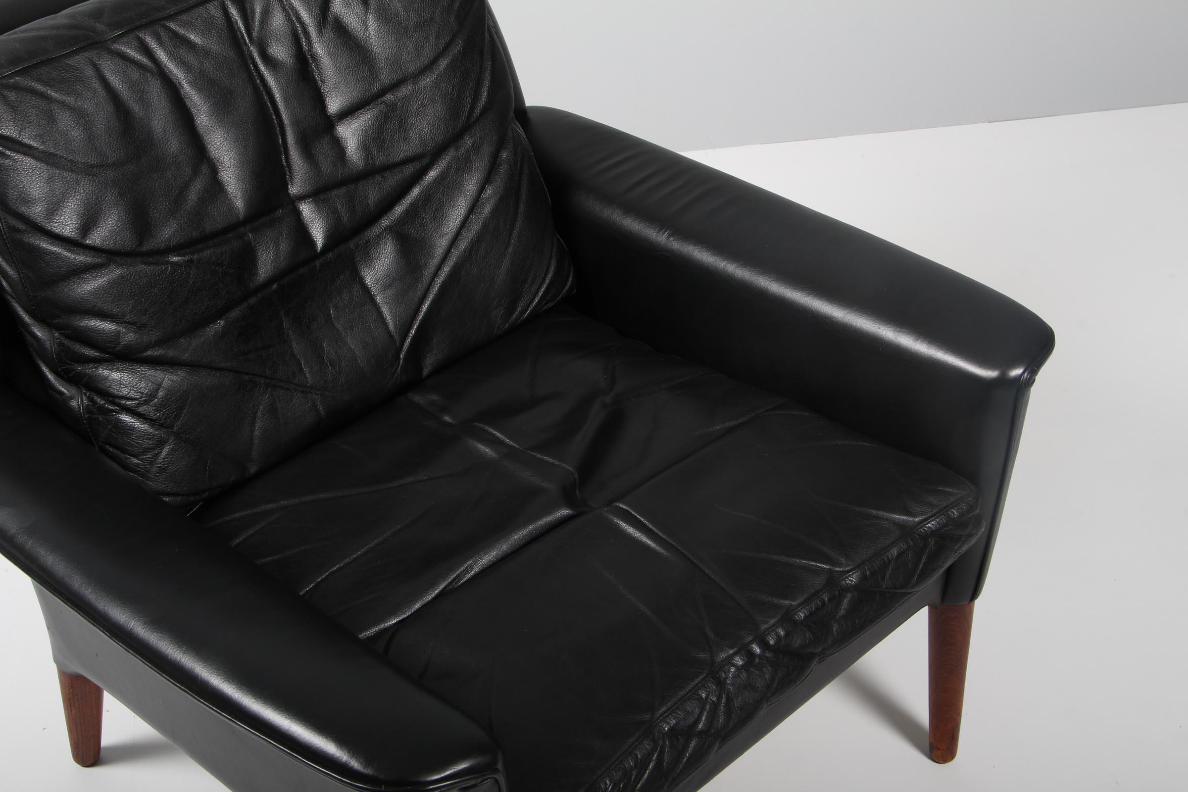 Hans Olsen Lounge Chair, Black Original Leather, Rosewood, 1960s In Good Condition In Esbjerg, DK