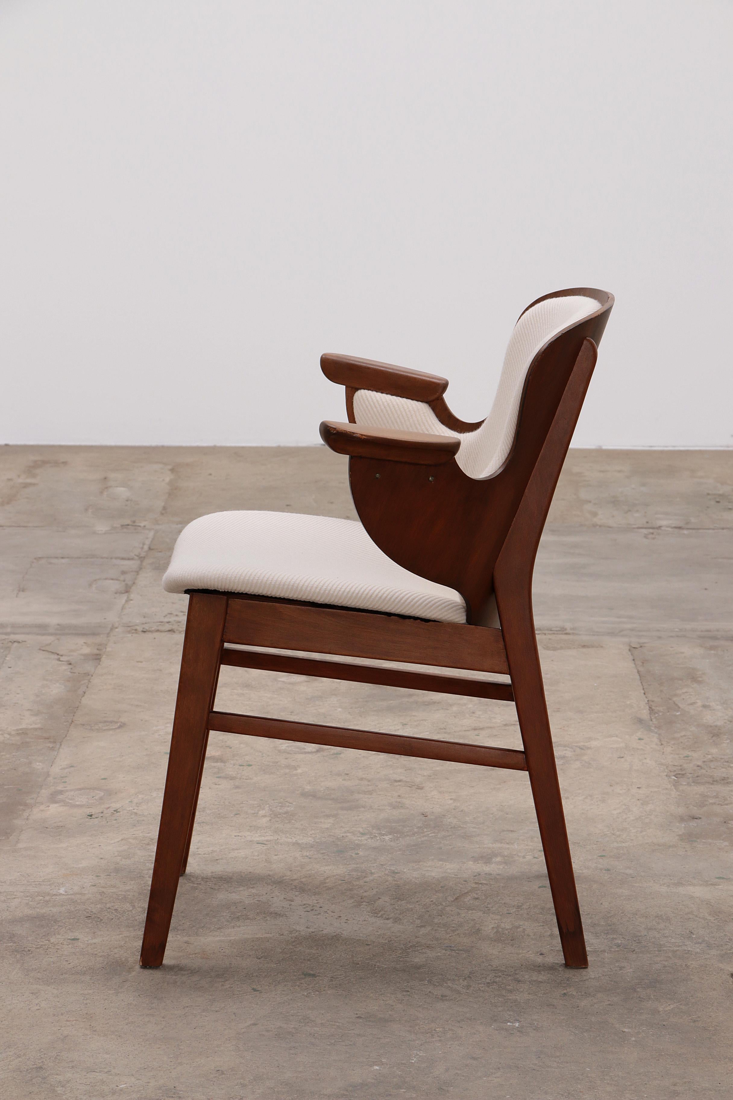 Hans Olsen Lounge chair Model 107 for Bramin Mobler, Denmark, 1950s In Excellent Condition For Sale In Oostrum-Venray, NL