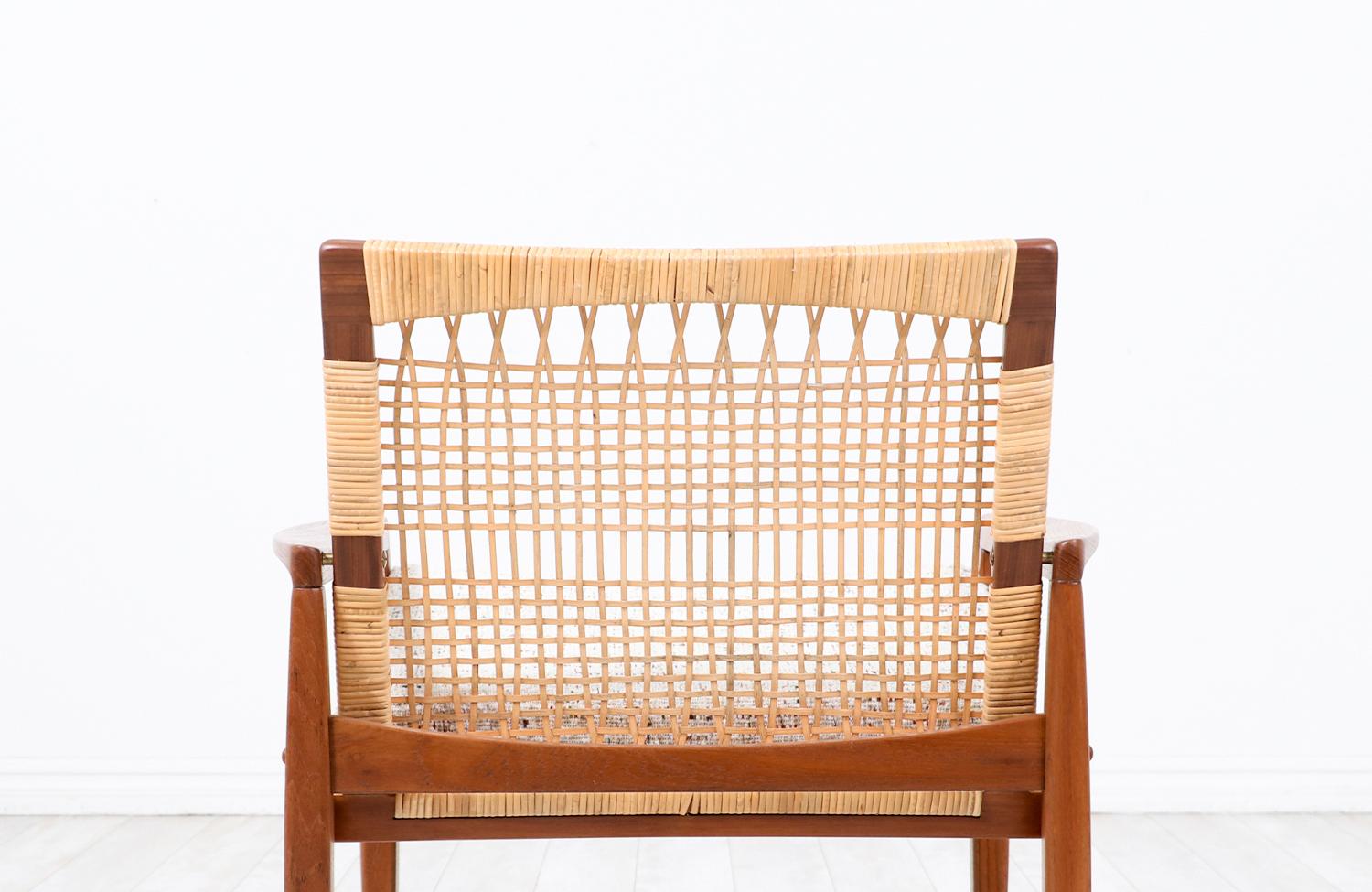 Expertly Restored - Hans Olsen Model-519 Teak Lounge Chair for Juul Kristensen In Excellent Condition In Los Angeles, CA