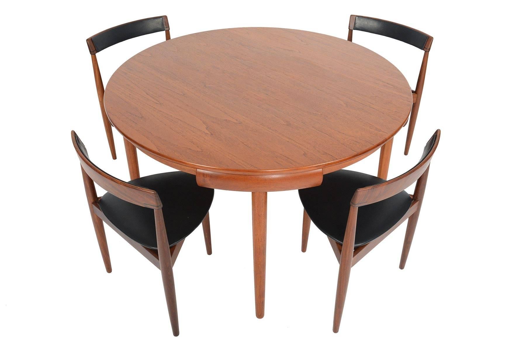 Hans Olsen Roundette Dining Set in Teak In Excellent Condition In Berkeley, CA