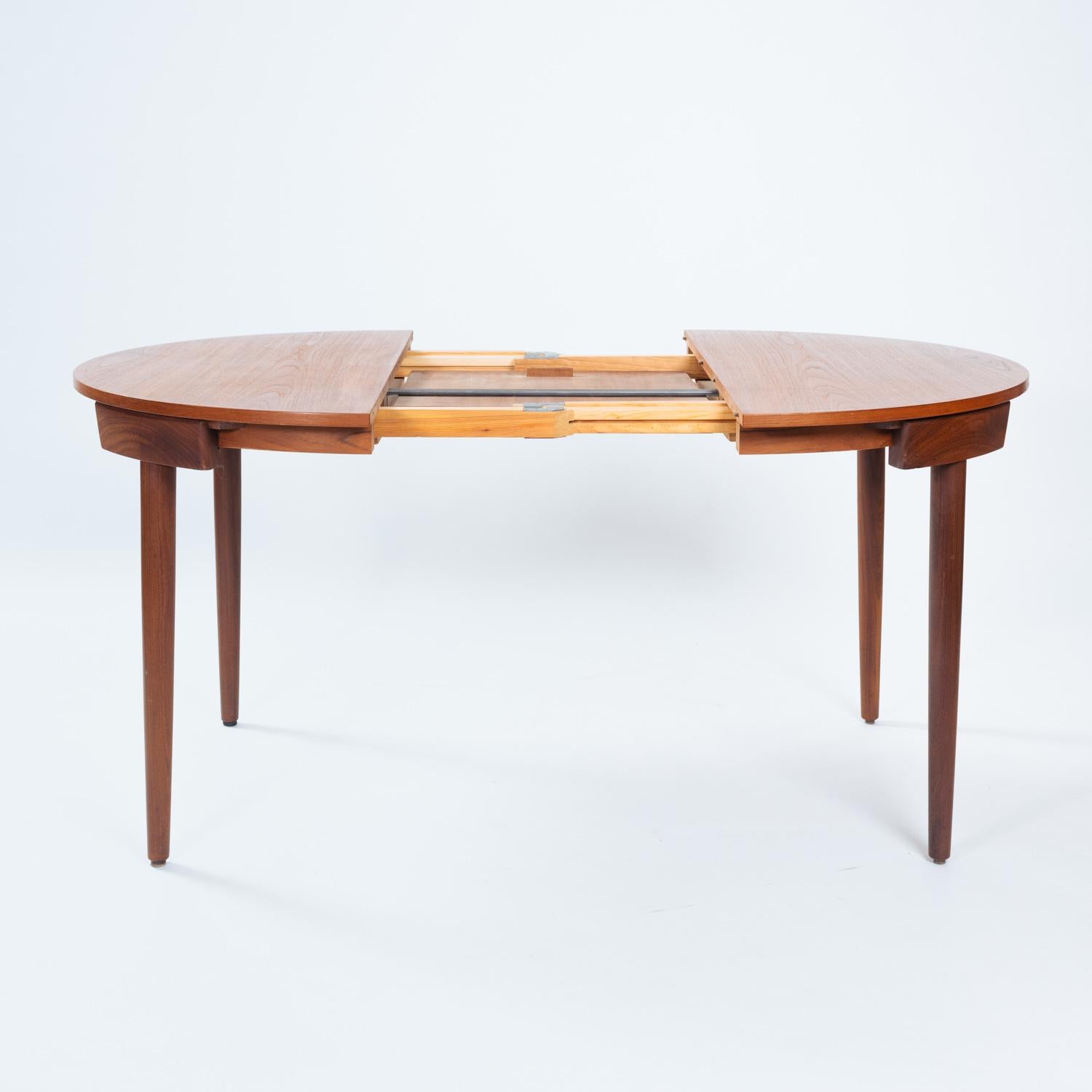 Hans Olsen Roundette-Esszimmer aus Teakholz mit ausziehbarem Tisch und 6 Stühlen (Moderne der Mitte des Jahrhunderts)