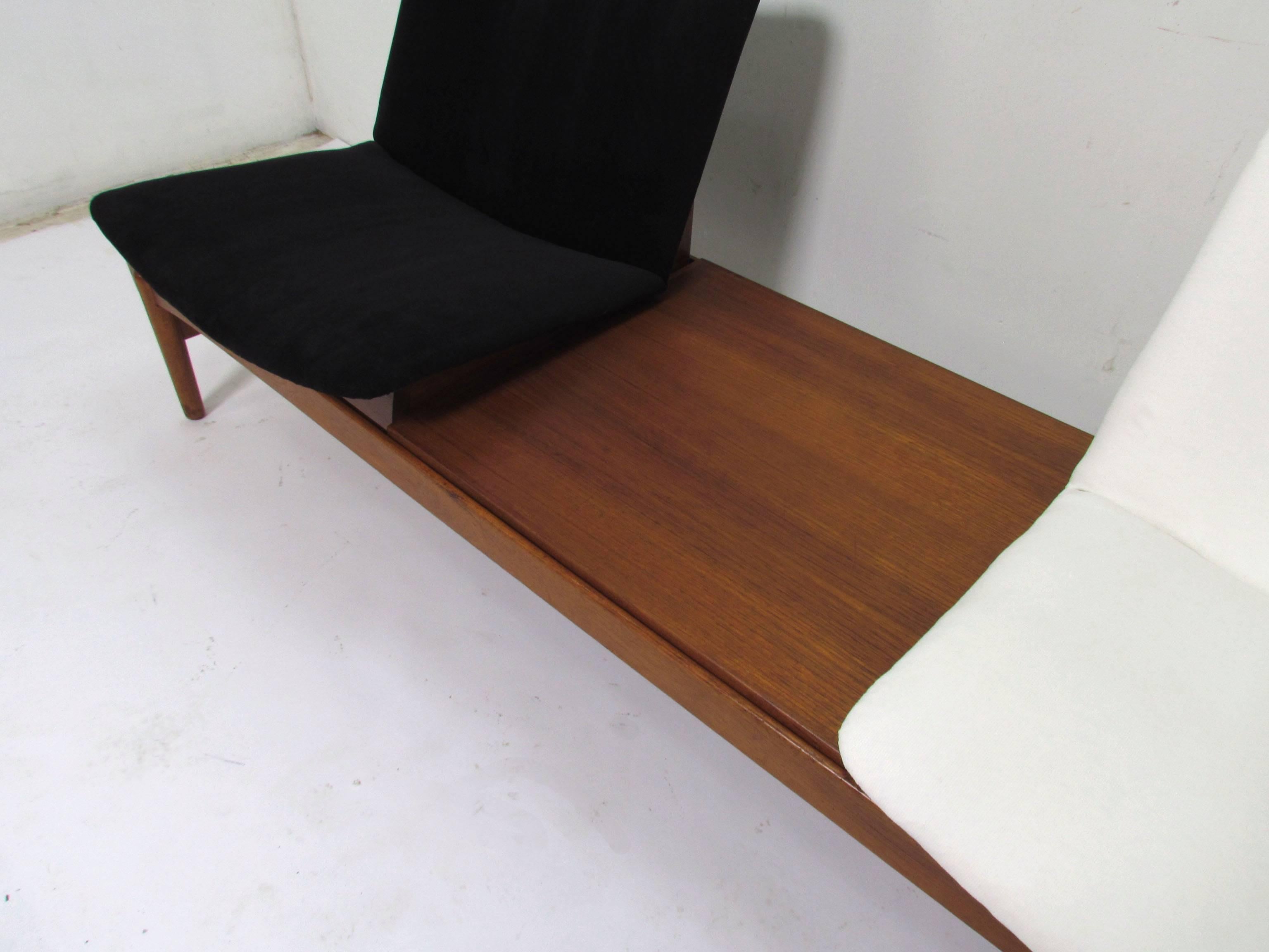 Hans Olsen „Series 137“ Dänisches Teakholz-Sofa oder Bank für N.A. Jorgensens, Bramin (Polster)