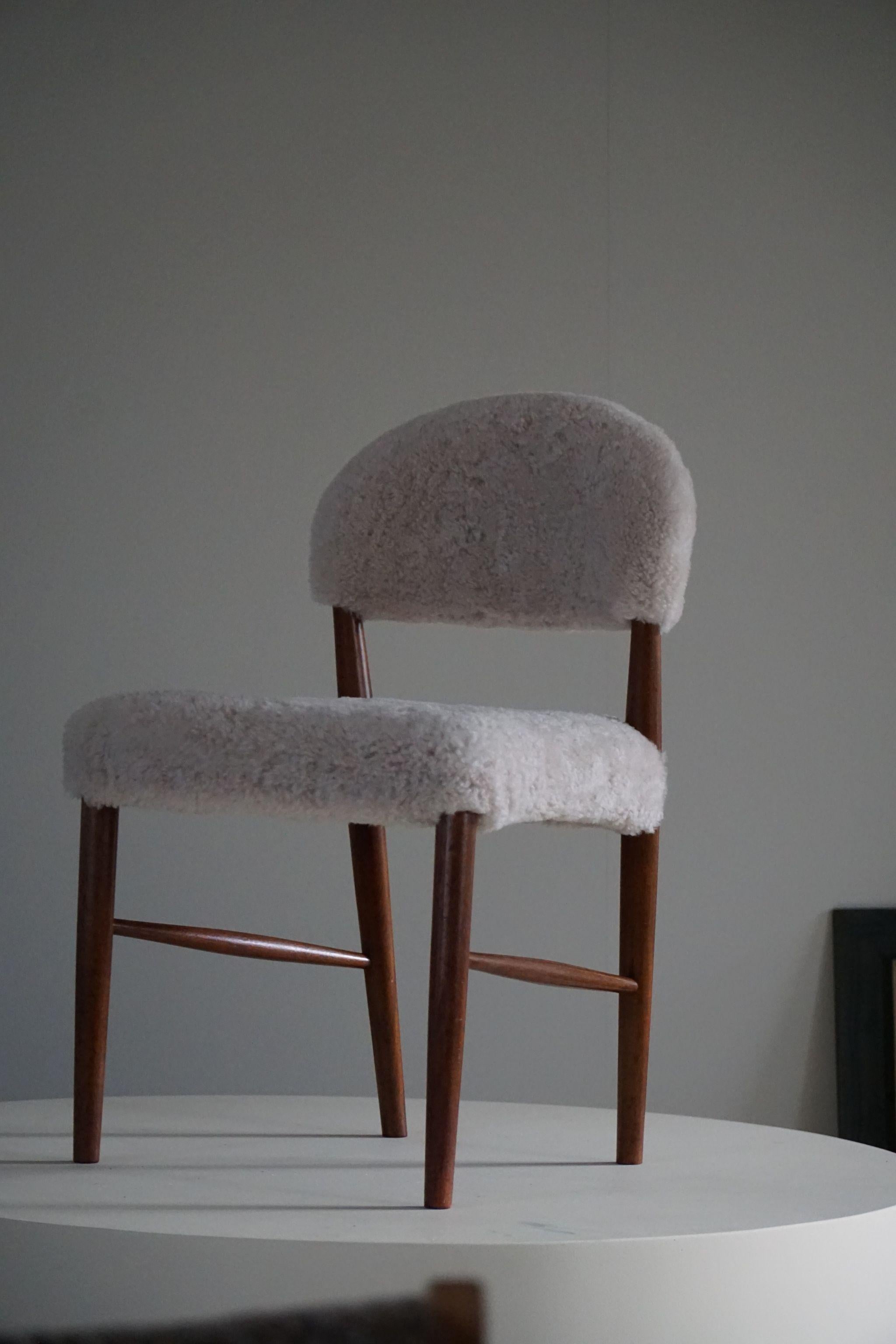 Hans Olsen, Set of 8 Chairs in Teak & Lambswool, Danish Mid Century Modern, 1960 5