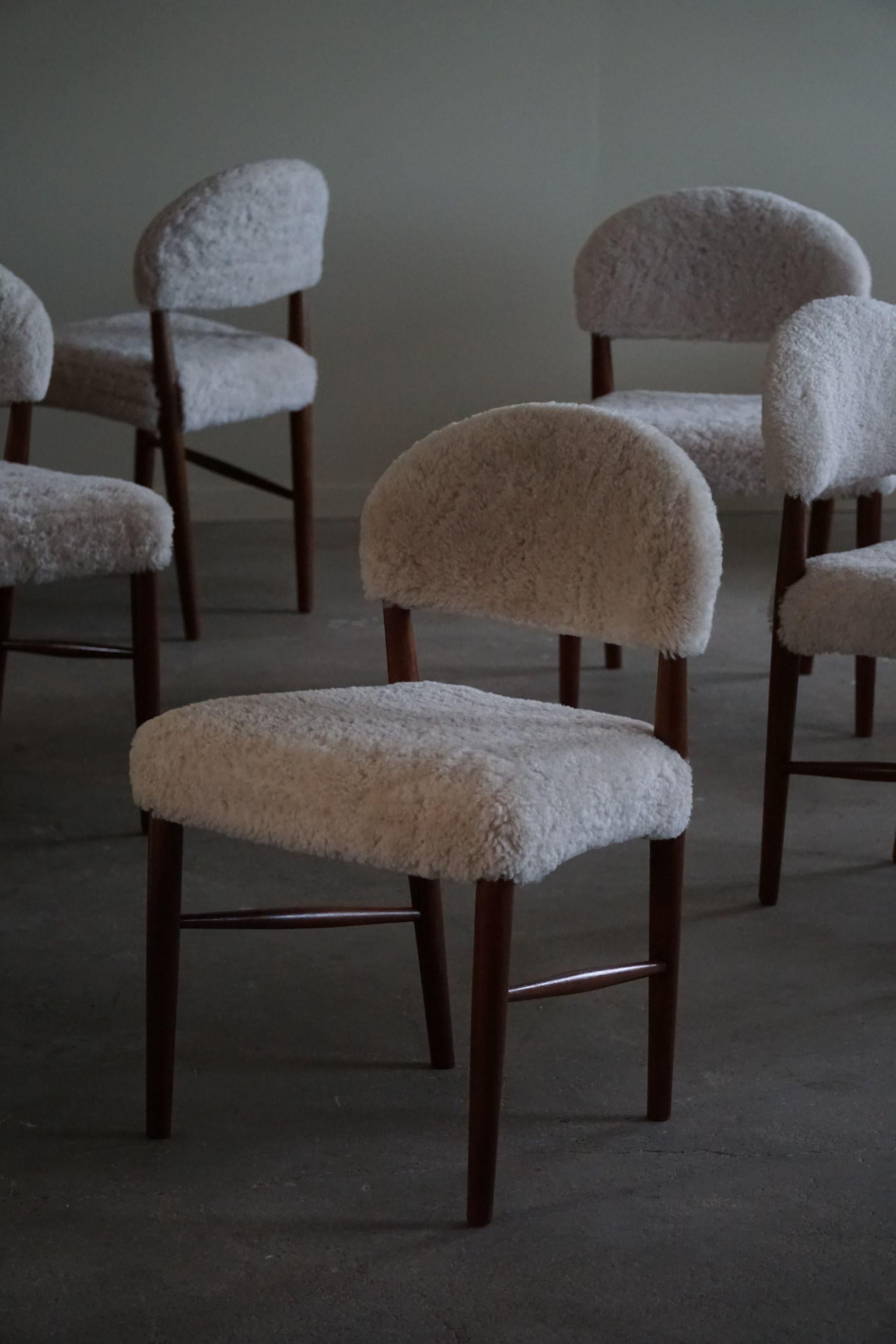 Hans Olsen, Set of 8 Chairs in Teak & Lambswool, Danish Mid Century Modern, 1960 11