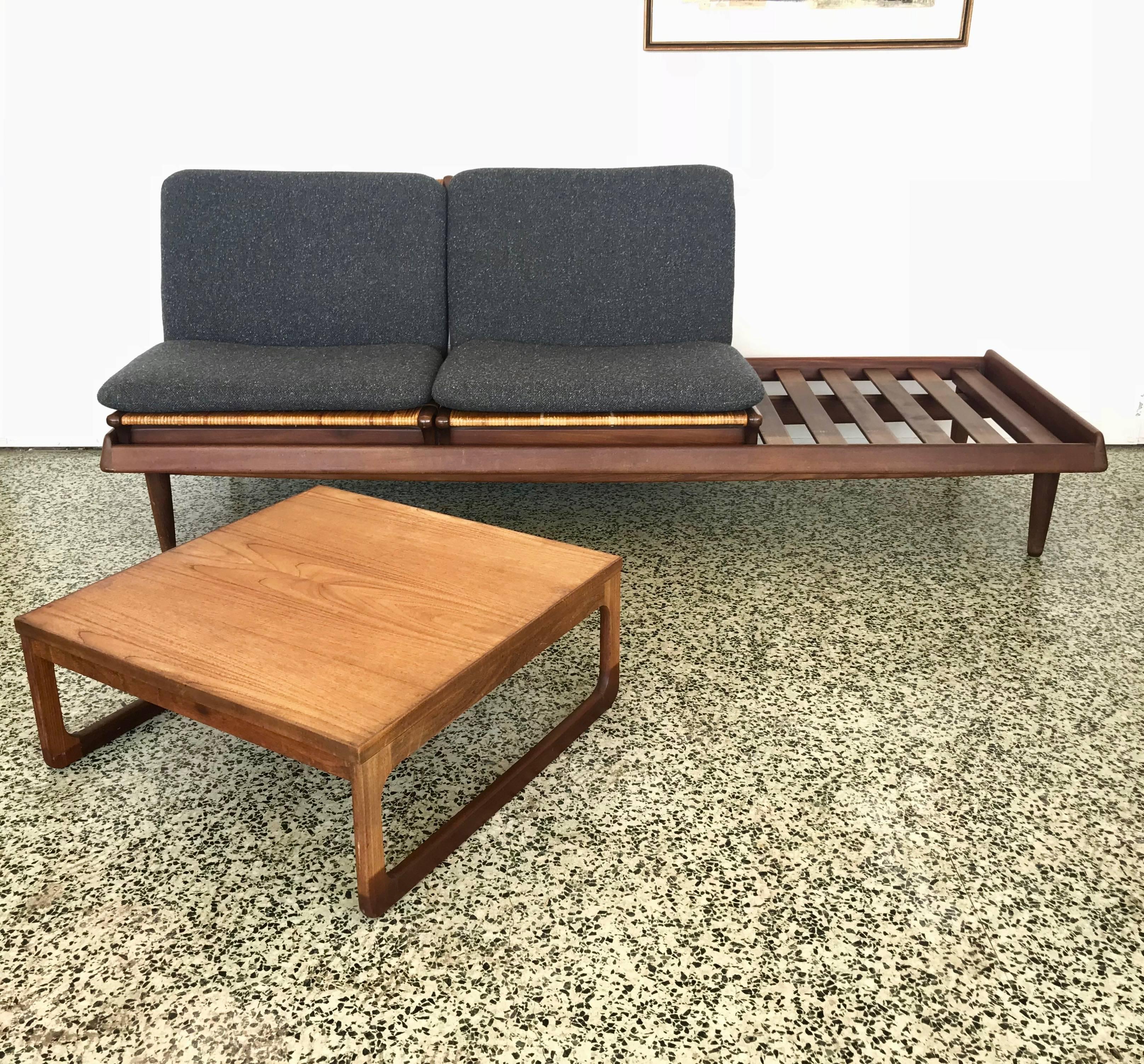 20th Century Hans Olsen Sofa with Side Table for Bramin