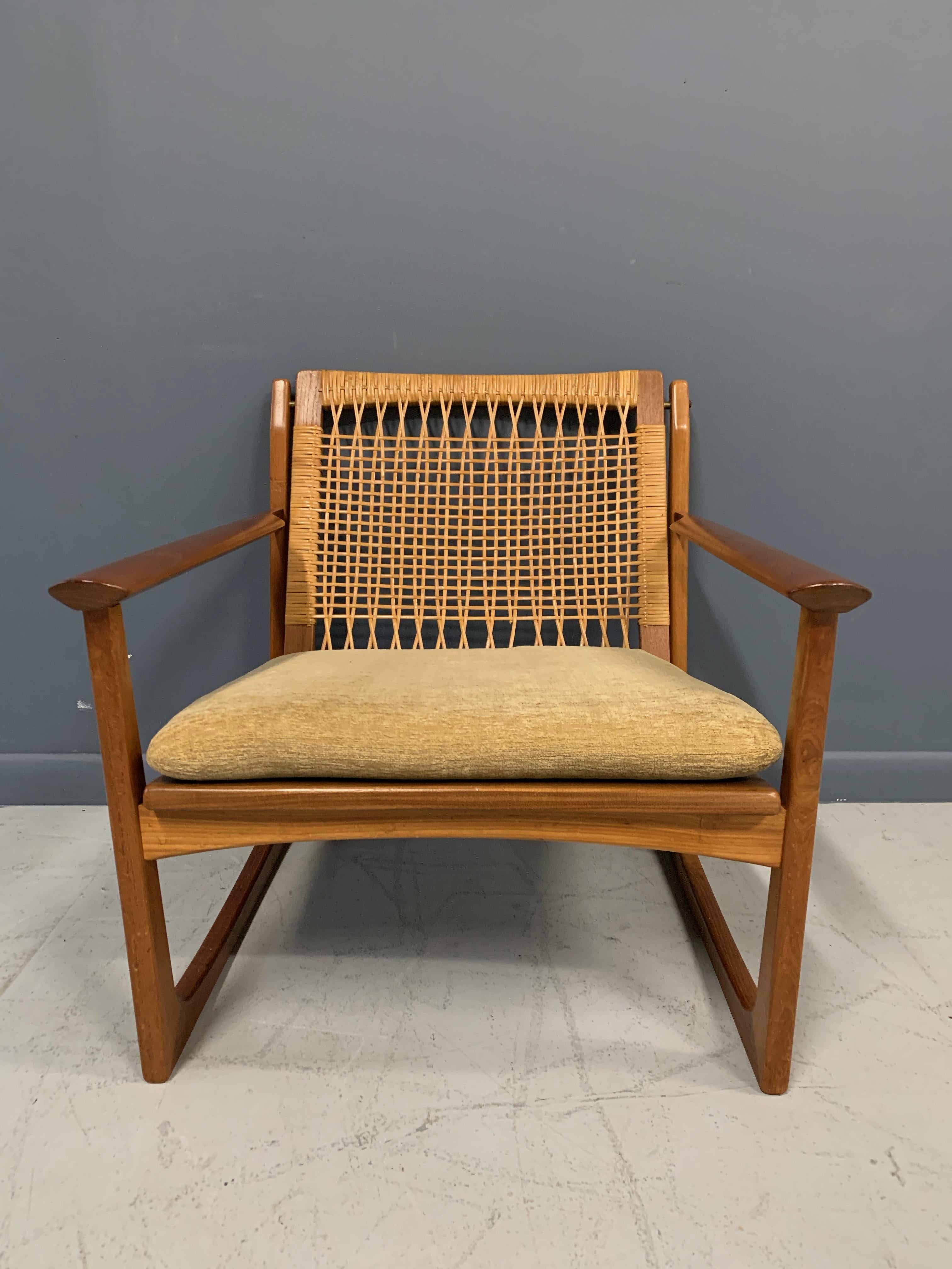 Hans Olsen Teak and Cane Lounge Chair for Juul Kristensen Midcentury In Good Condition In Philadelphia, PA