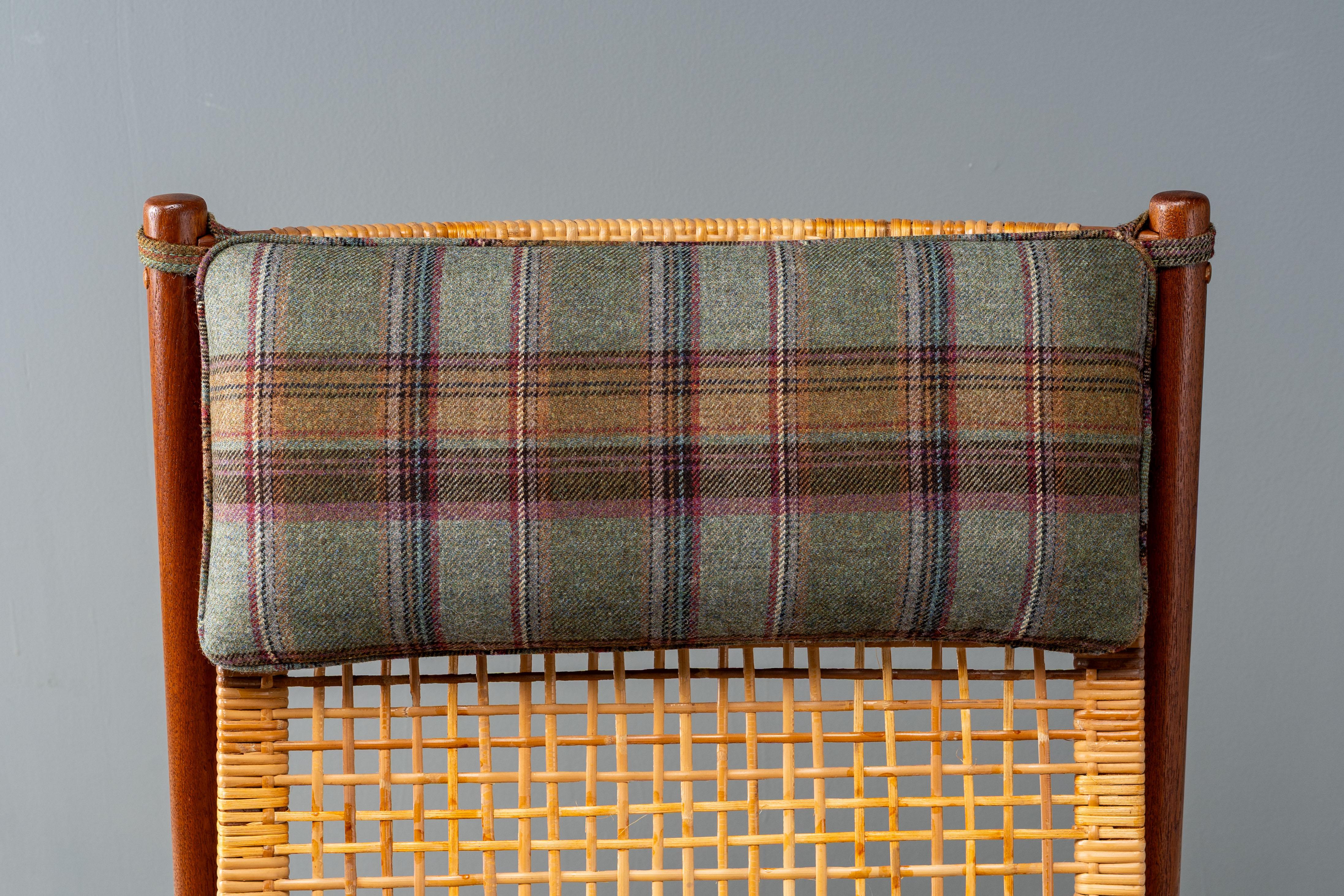 Hans Olsen Mecedora de teca y caña en venta 2