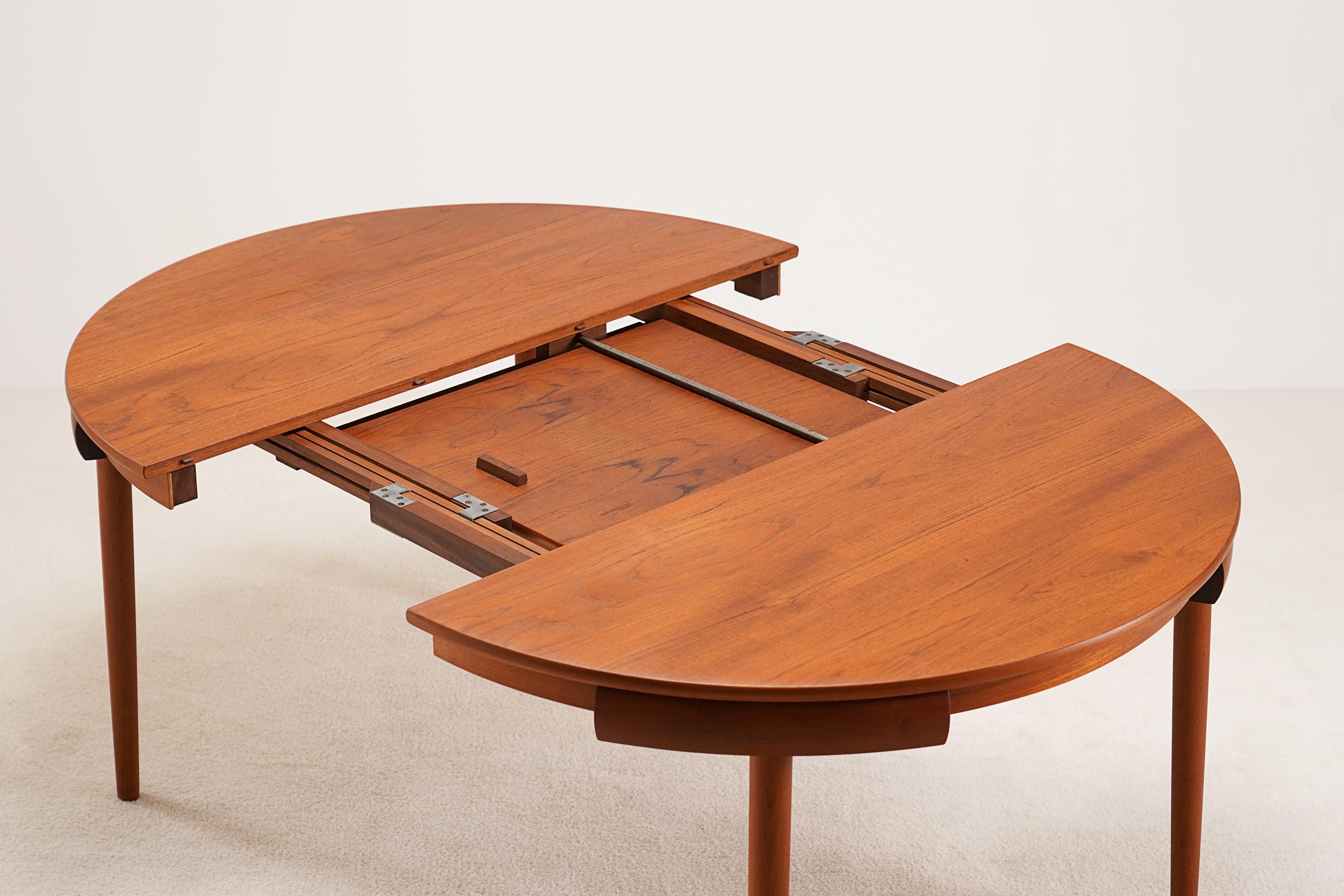 Hans Olsen, Teak Dining Set Model 