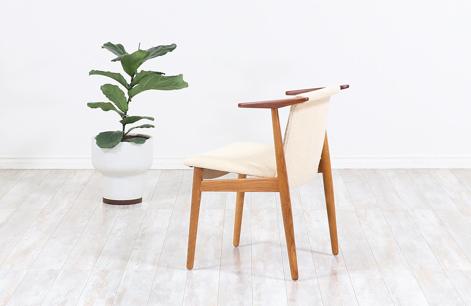 Mid-Century Modern Hans Olsen Teak and Oak Armchair
