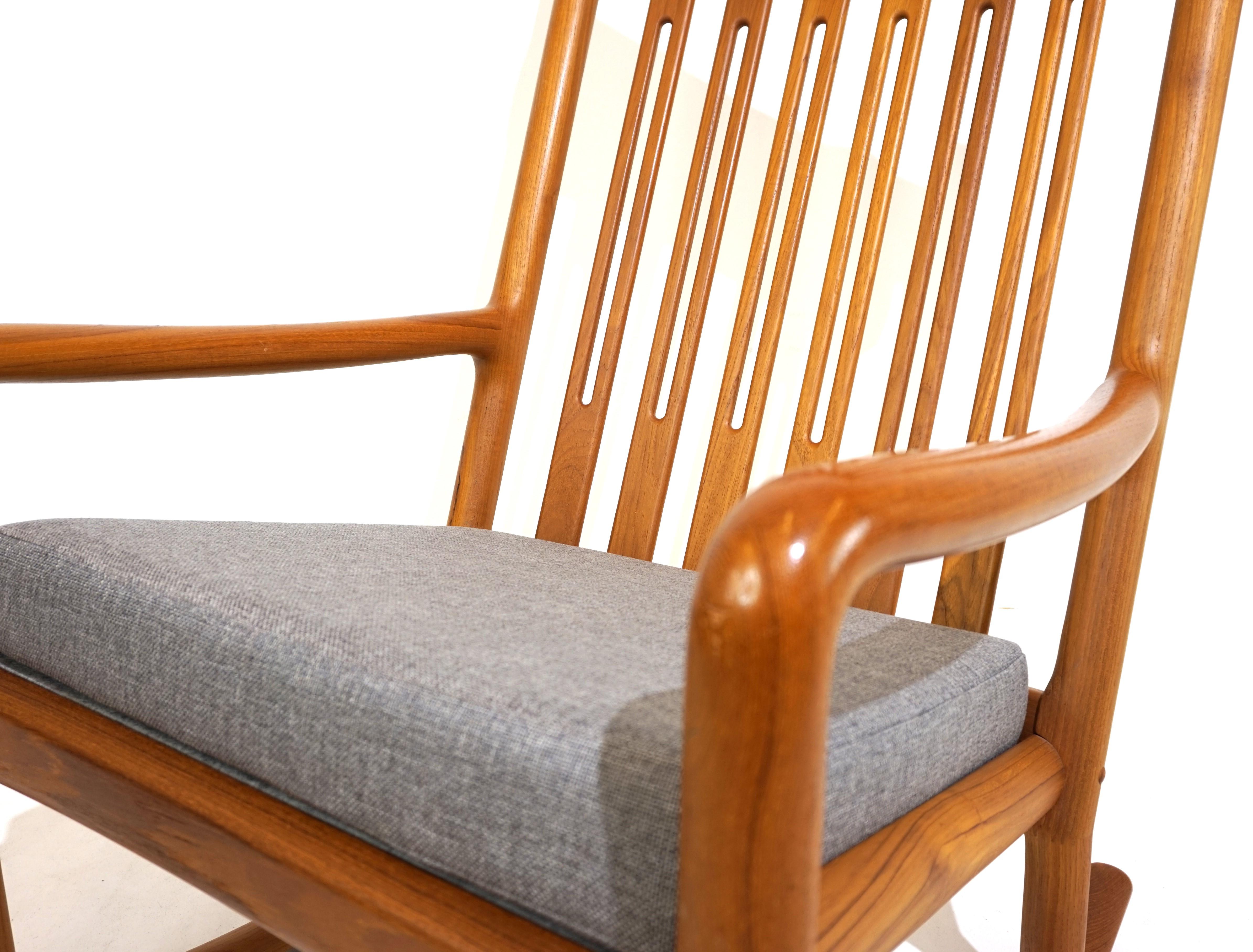 Hans Olsen teak rocking chair for Juul Kristensen 5