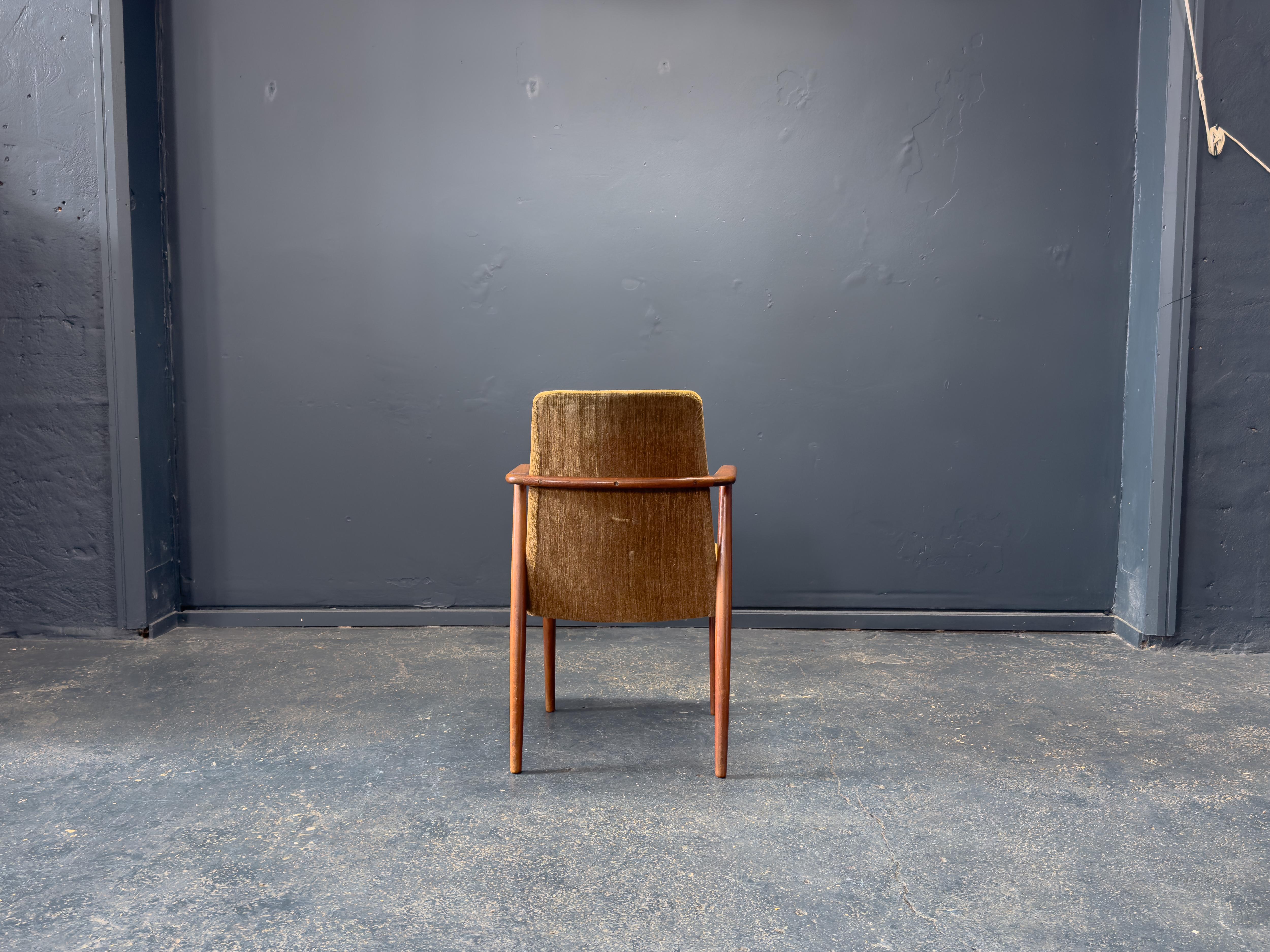Chaise tapissée en teck de Hans Olsen Bon état - En vente à London, GB