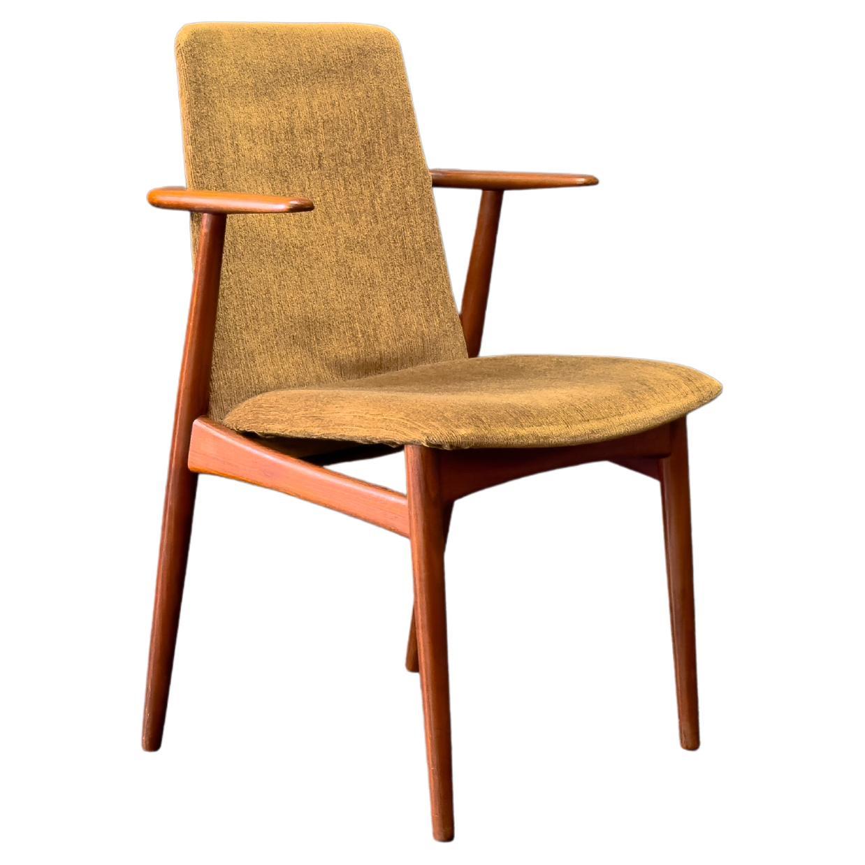 Chaise tapissée en teck de Hans Olsen en vente