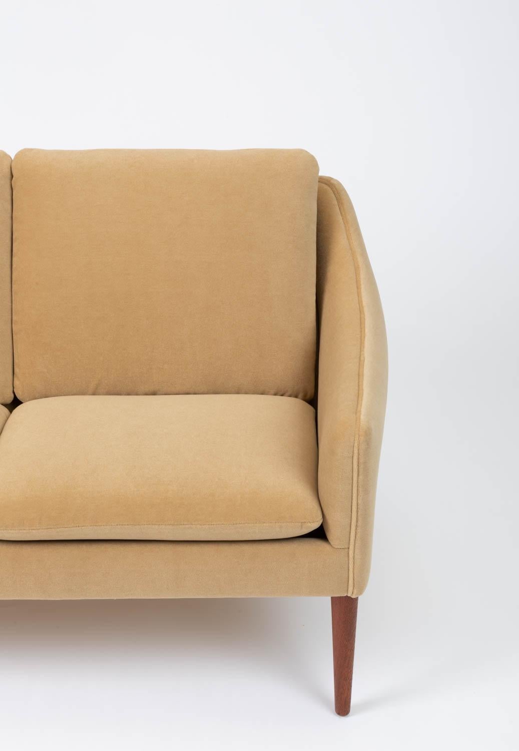 Hans Olsen Three Seat Sofa in Italian Mohair 4