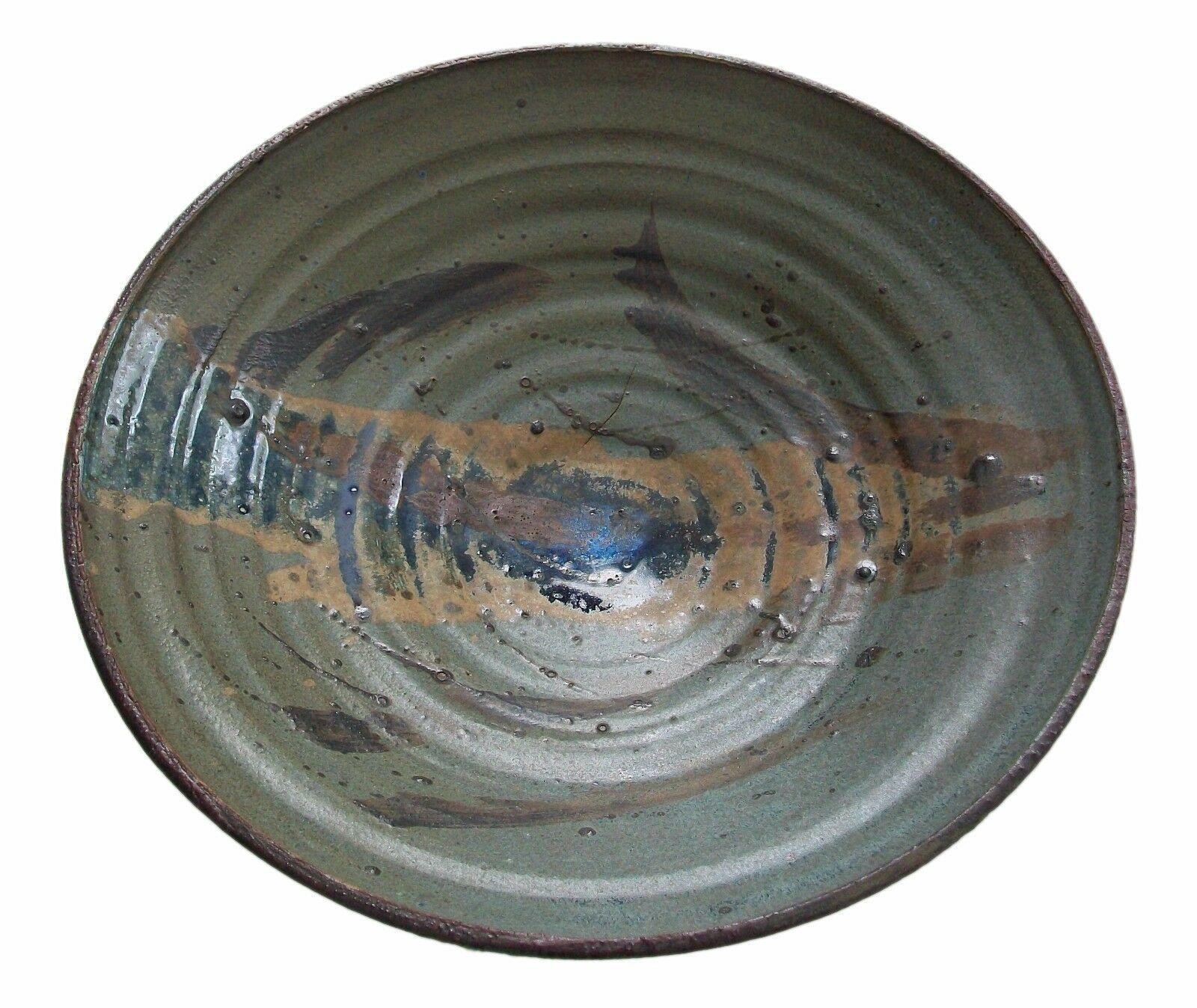 Canadian HANS SENGERS - Splash Decorated Studio Pottery Charger - Canada - 20th Century For Sale
