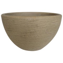Hans Sumpf Biscuit Scrape Pot in Natural Taupe Color