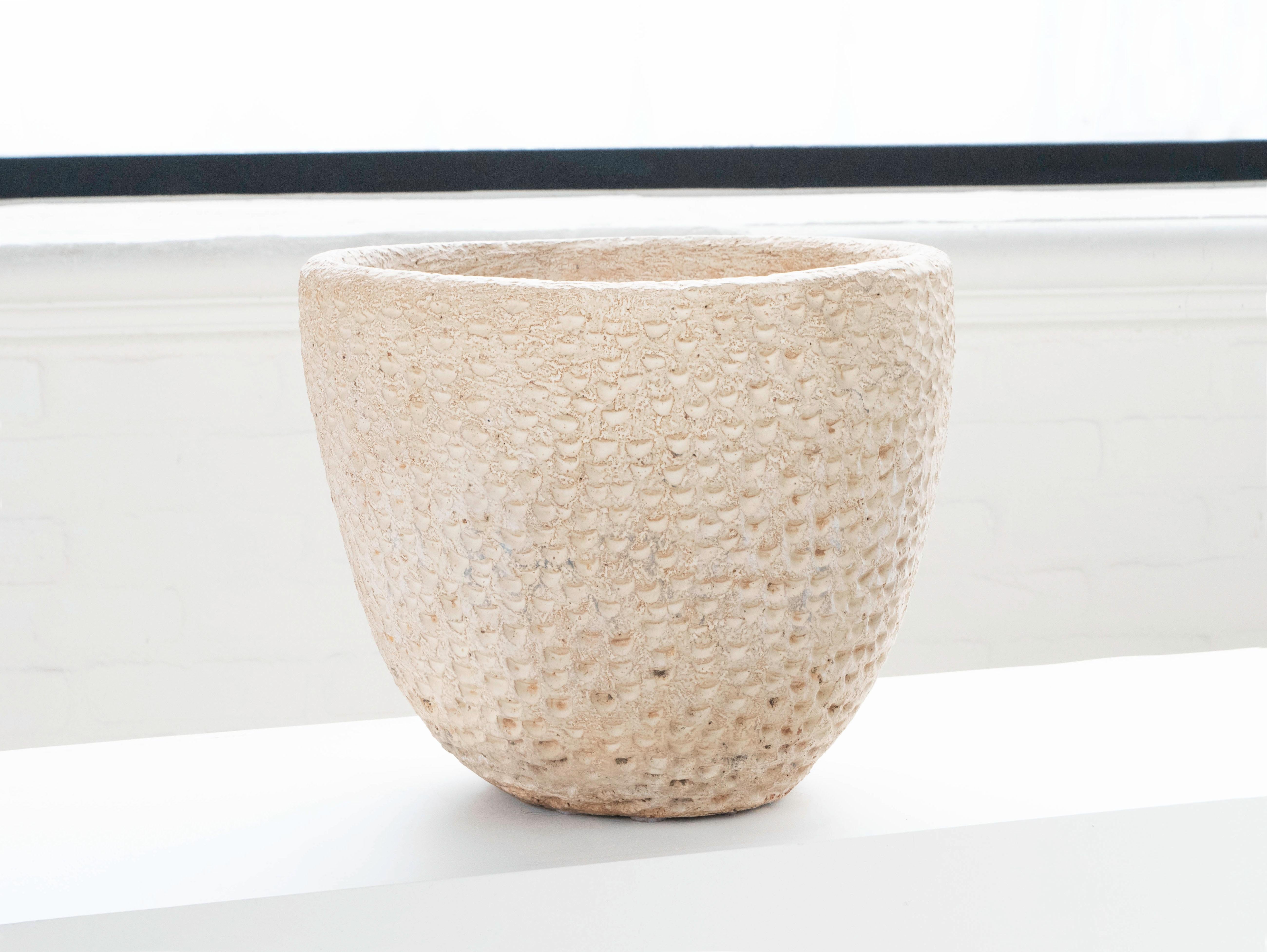 Jardinera Pulgar Esmaltada Crema Hans Sumpf Moderno de mediados de siglo en venta
