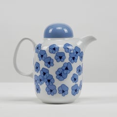 Hans Theo Bauman, Arzberg 'Brasilia' Kaffeekanne mit 'Viola' Dekor, 1970er Jahre